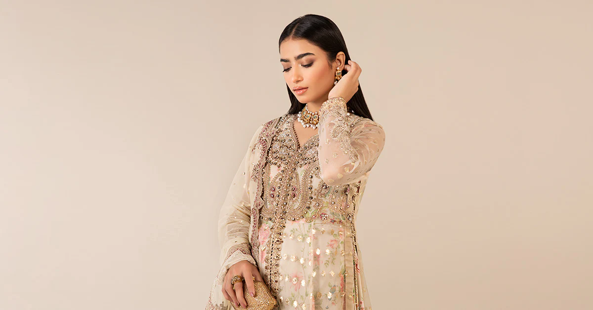 3 Piece Embroidered Organza Suit - Image 6