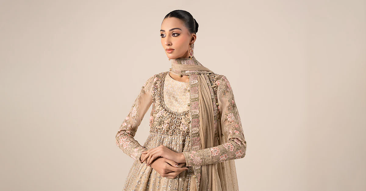 3 Piece Embroidered Organza Suit - Image 7
