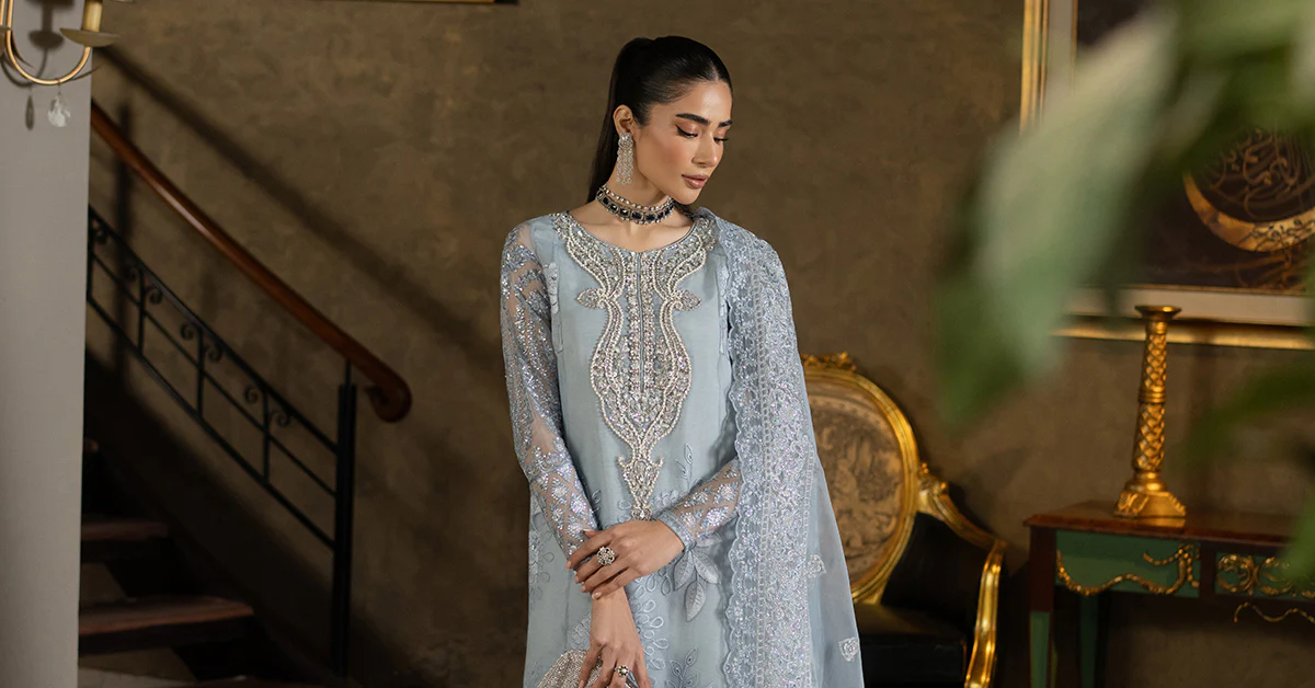 3 Piece Embroidered Organza Suit - Image 12