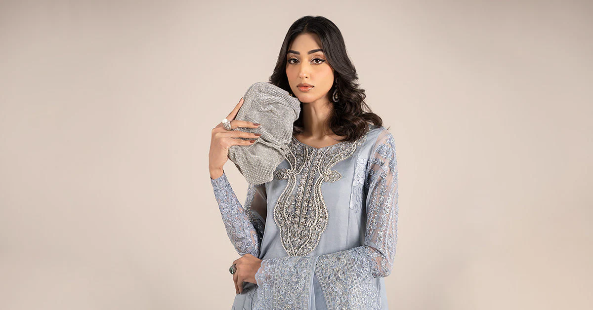 3 Piece Embroidered Organza Suit - Image 13