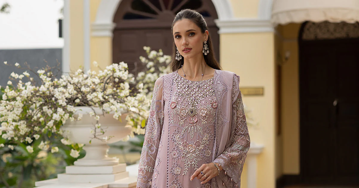 3 Piece Embroidered Chiffon Suit - Image 6