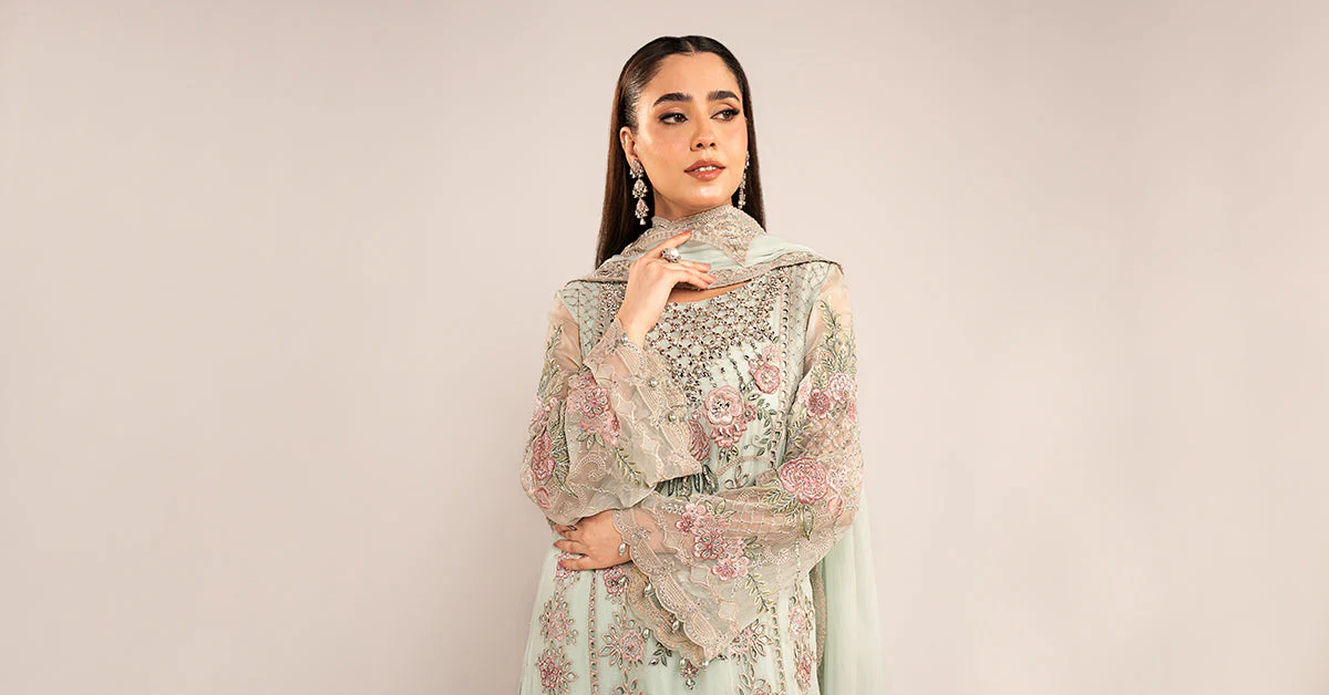 3 Piece Embroidered Chiffon Suit - Image 9