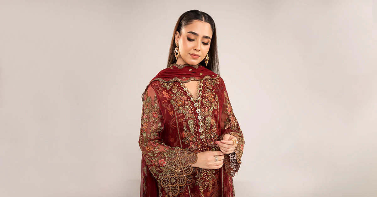 3 Piece Embroidered Organza Suit - Image 10