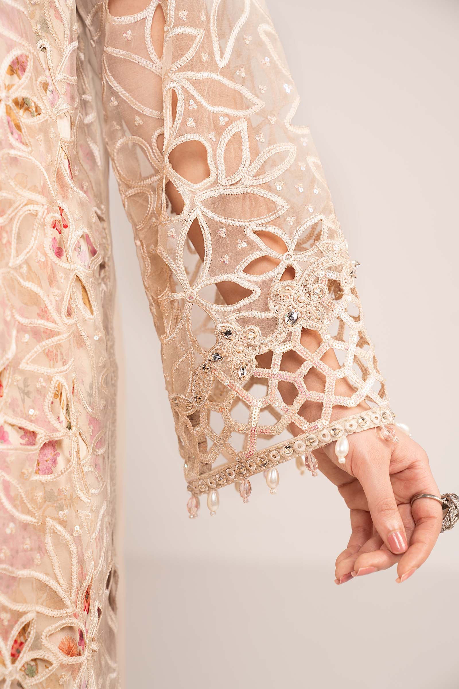 3 Piece Embroidered Organza Suit - Image 12