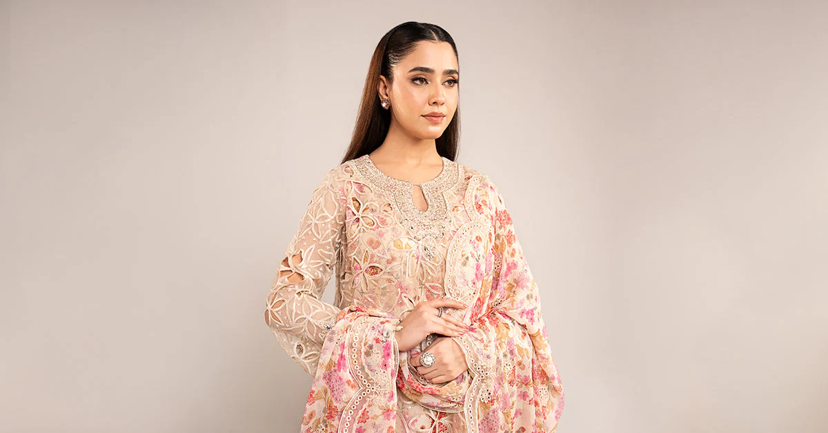 3 Piece Embroidered Organza Suit - Image 16