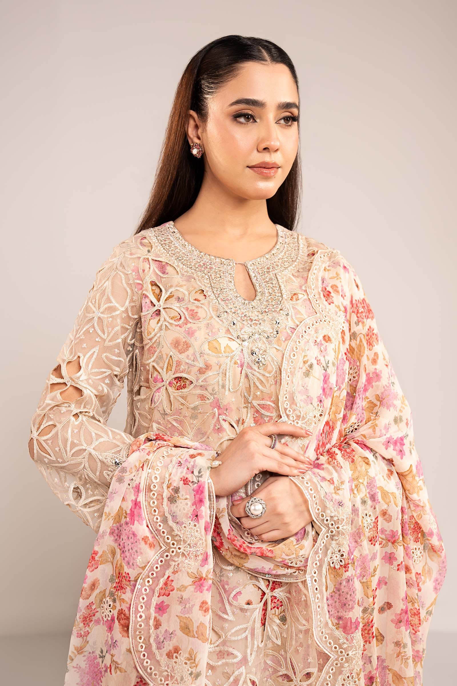 3 Piece Embroidered Organza Suit - Image 9