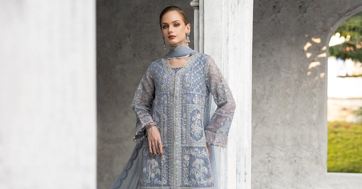 3 Piece Embroidered Organza Suit - Image 6