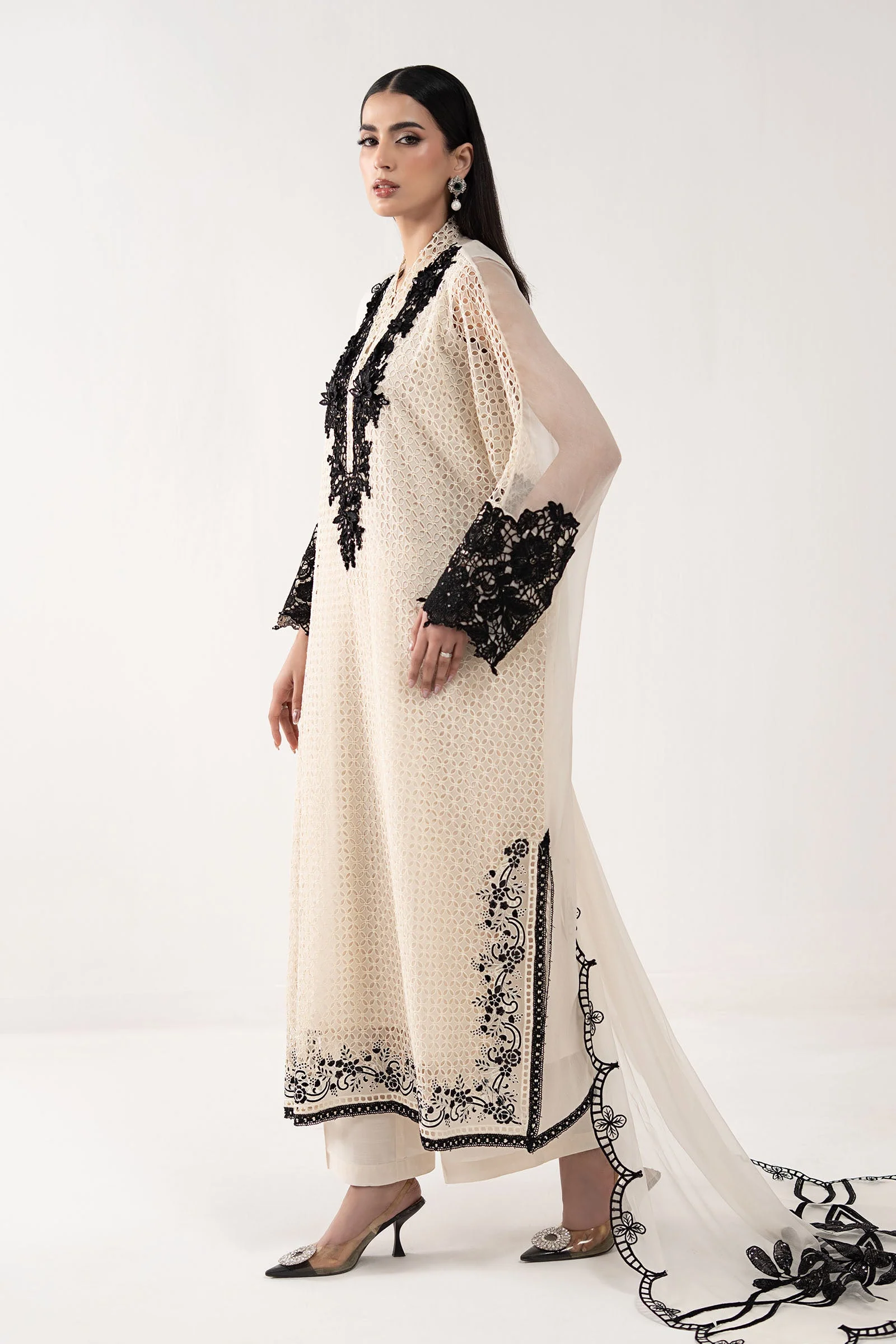 3 Piece Embroidered Chiffon Suit - Image 8
