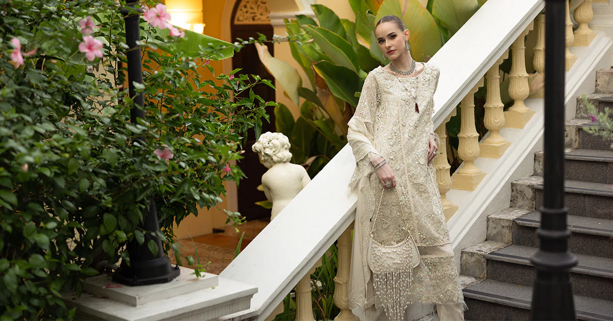 3 Piece Embroidered Organza Suit - Image 7