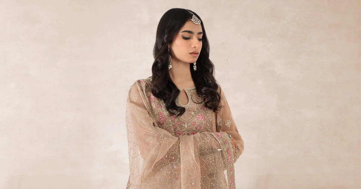 3 Piece Embroidered Bamber Chiffon Suit - Image 7