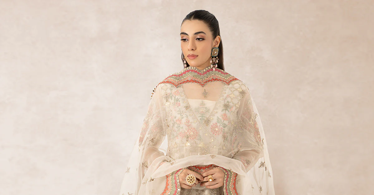 3 Piece Embroidered Organza Suit - Image 8