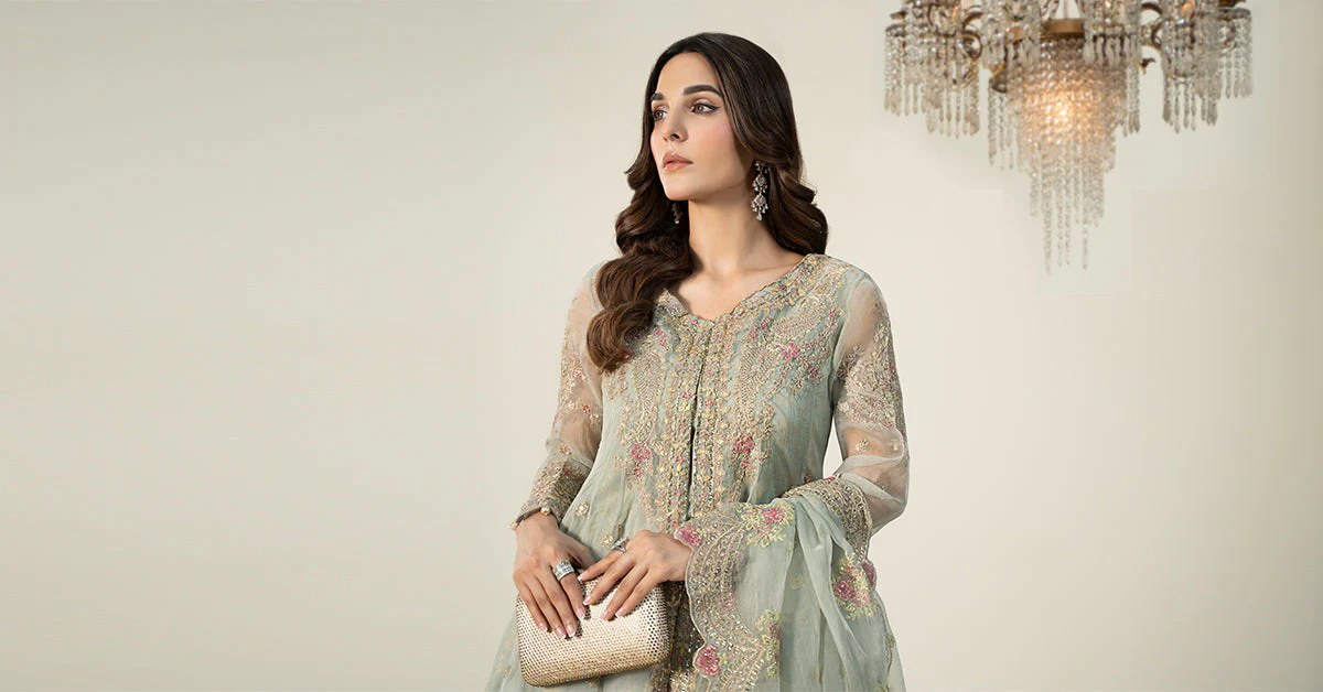 3 Piece Embroidered Organza Suit - Image 6