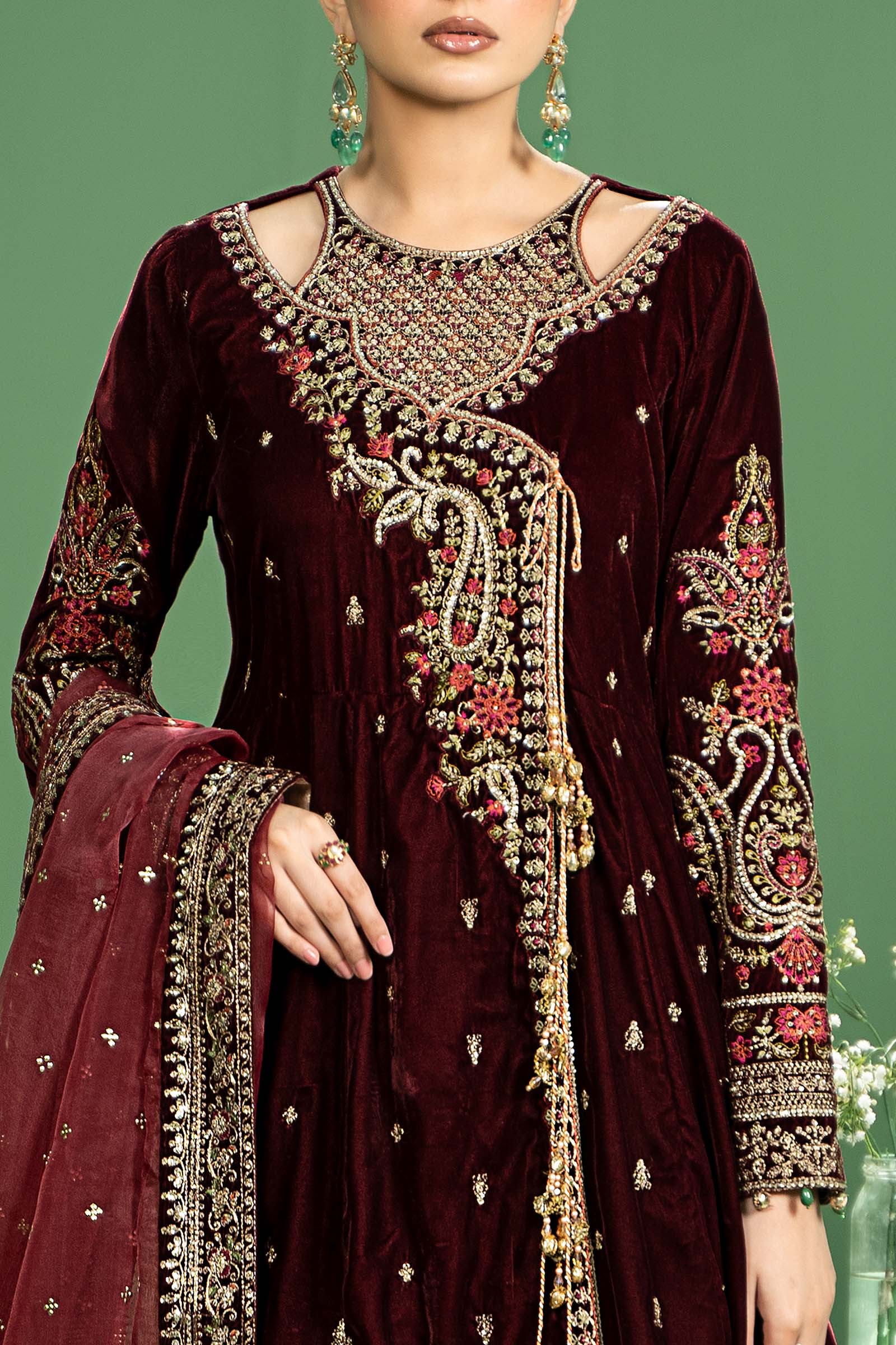 3 Piece Embroidered Velvet Suit - Image 6