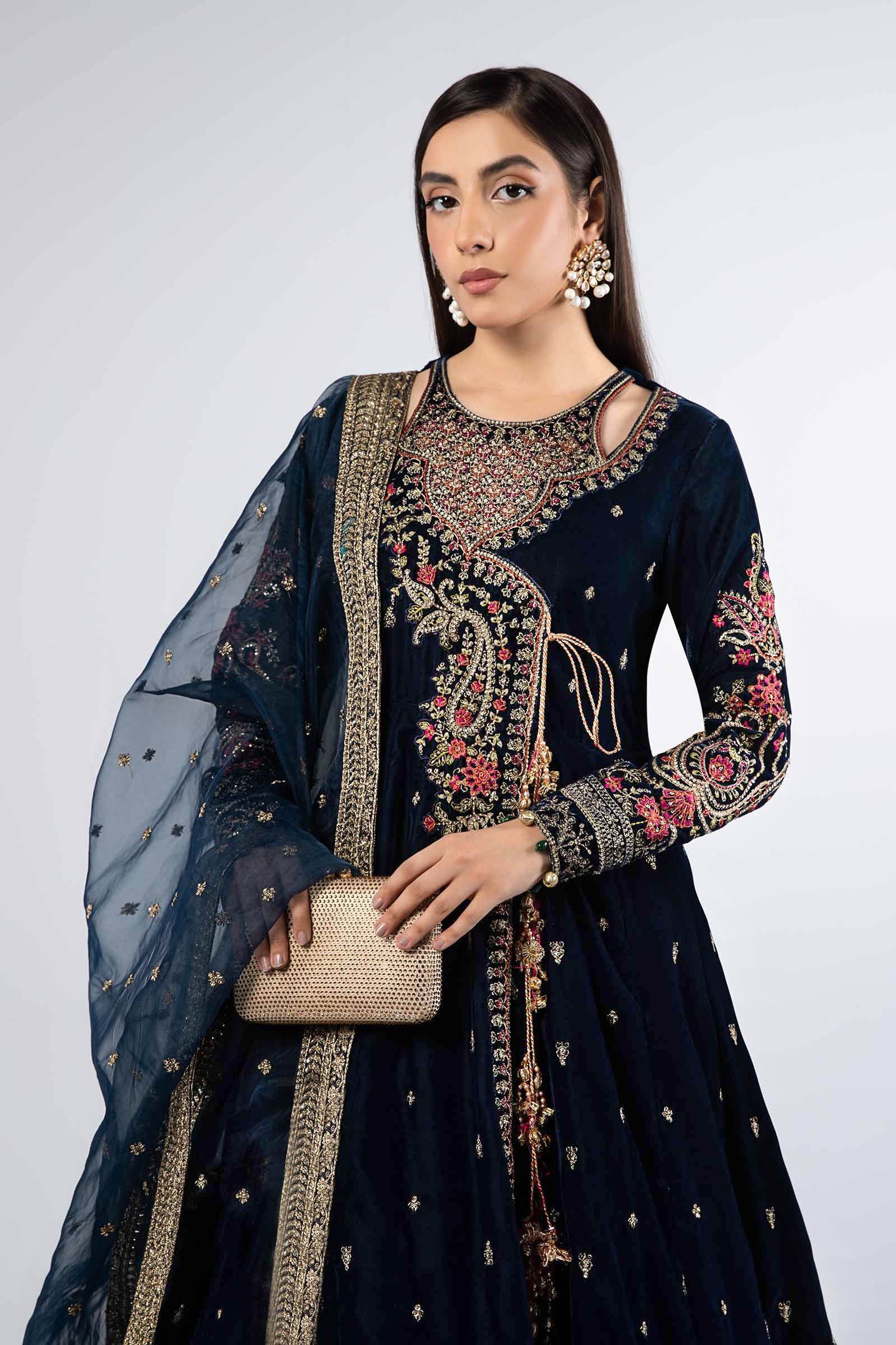 3 Piece Embroidered Velvet Suit - Image 2