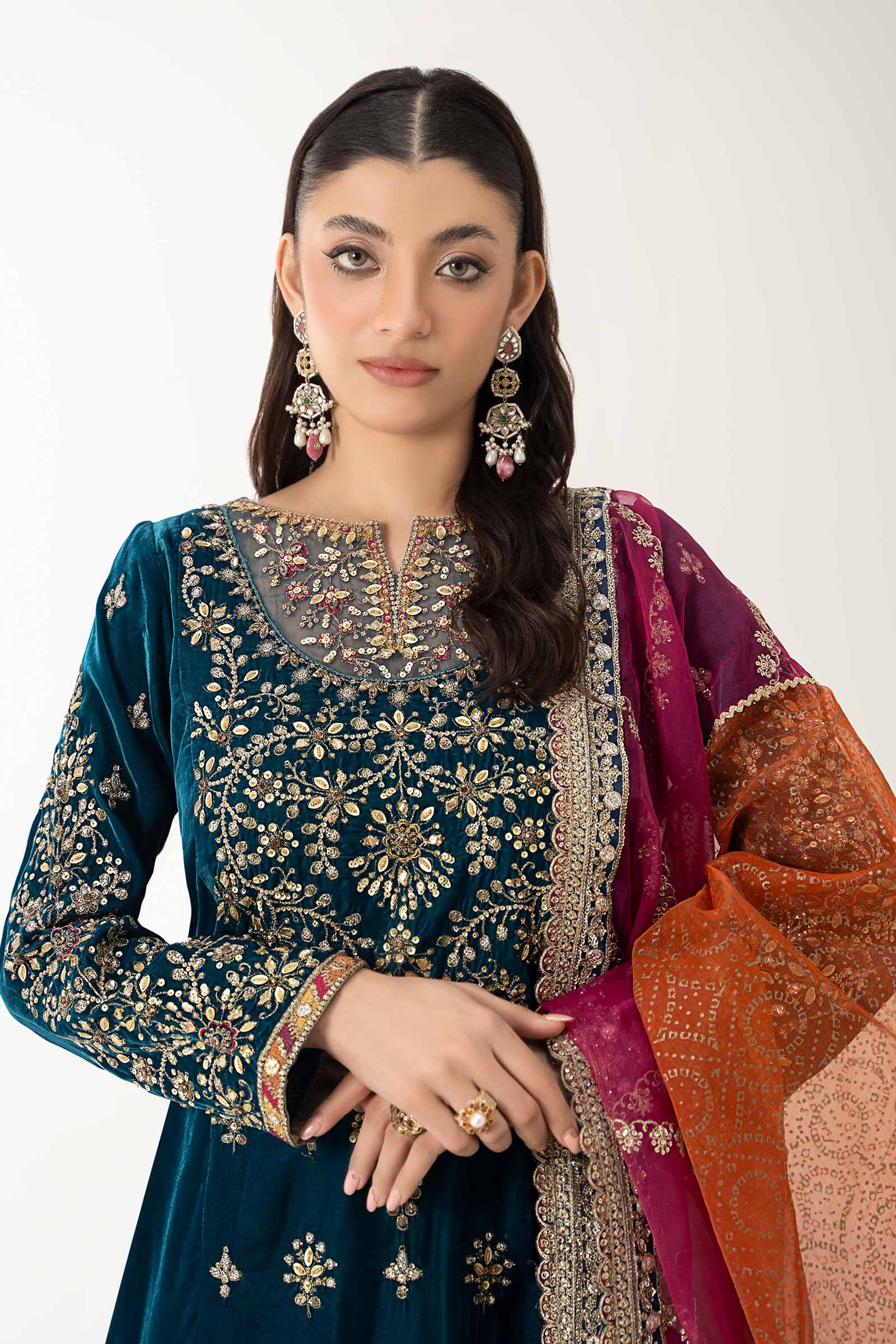 3 Piece Embroidered Velvet Suit - Image 2
