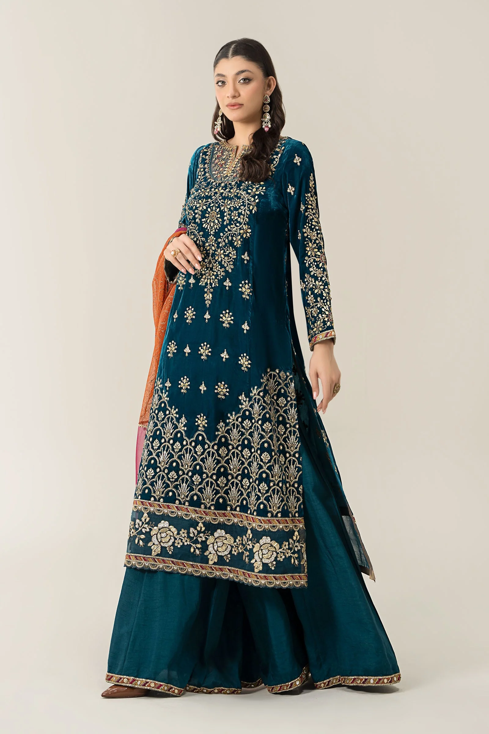3 Piece Embroidered Velvet Suit - Image 4