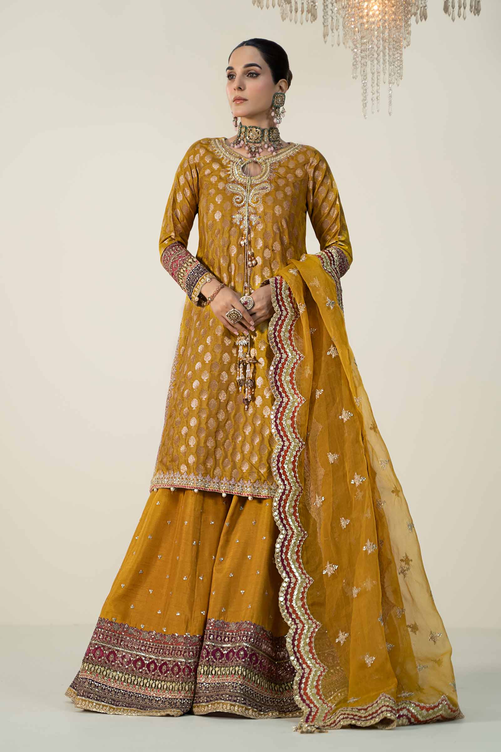 3 Piece Embroidered Jacquard Suit - Image 2