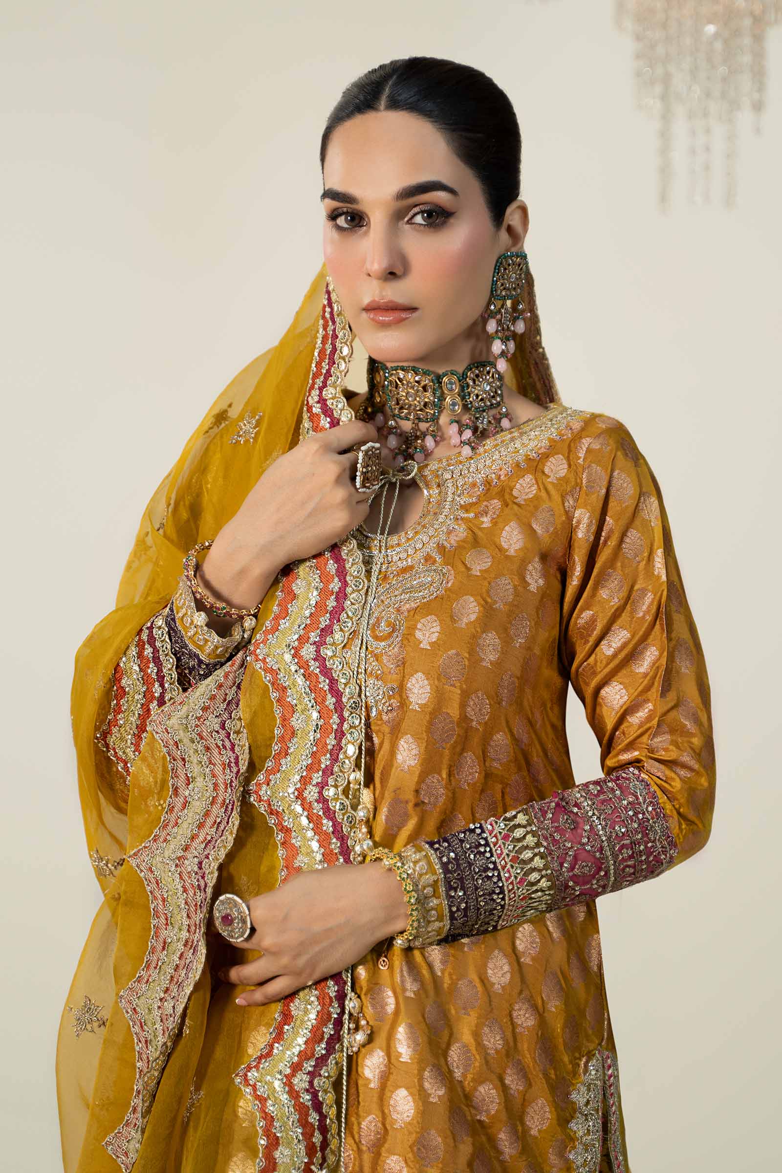 3 Piece Embroidered Jacquard Suit - Image 3