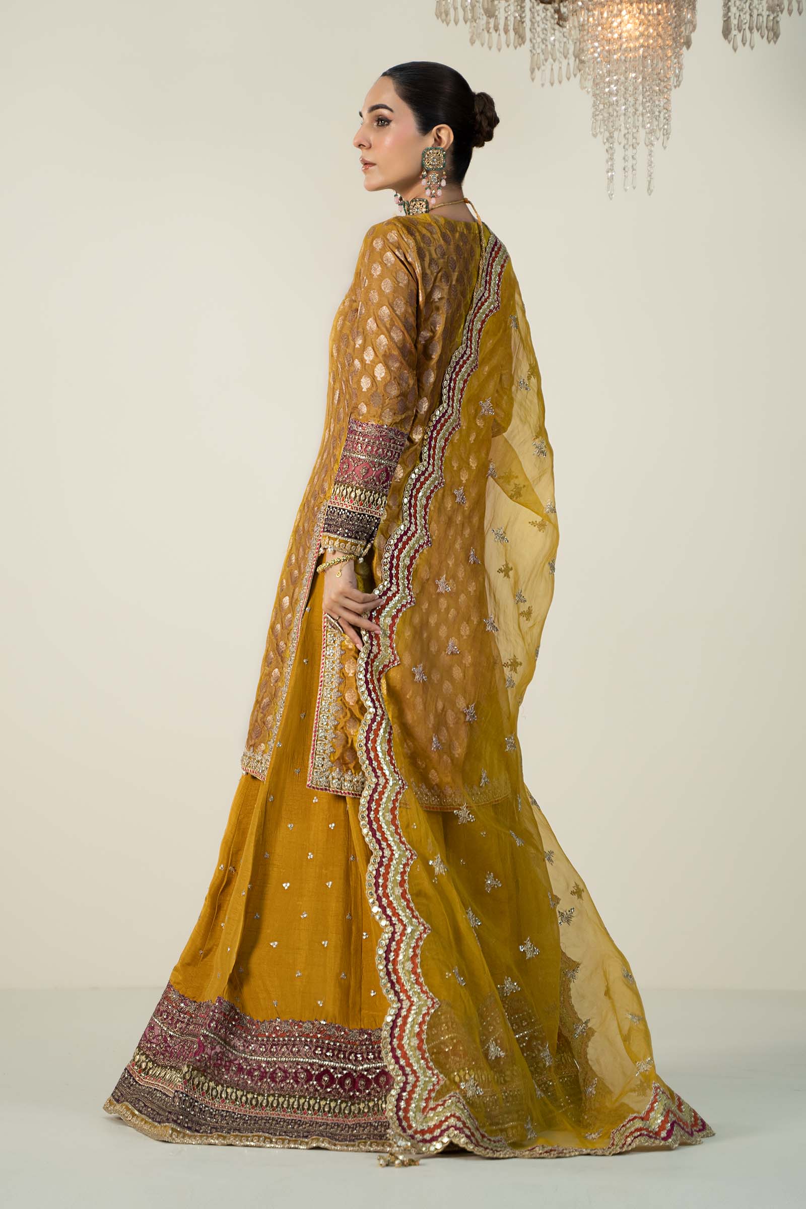 3 Piece Embroidered Jacquard Suit - Image 7