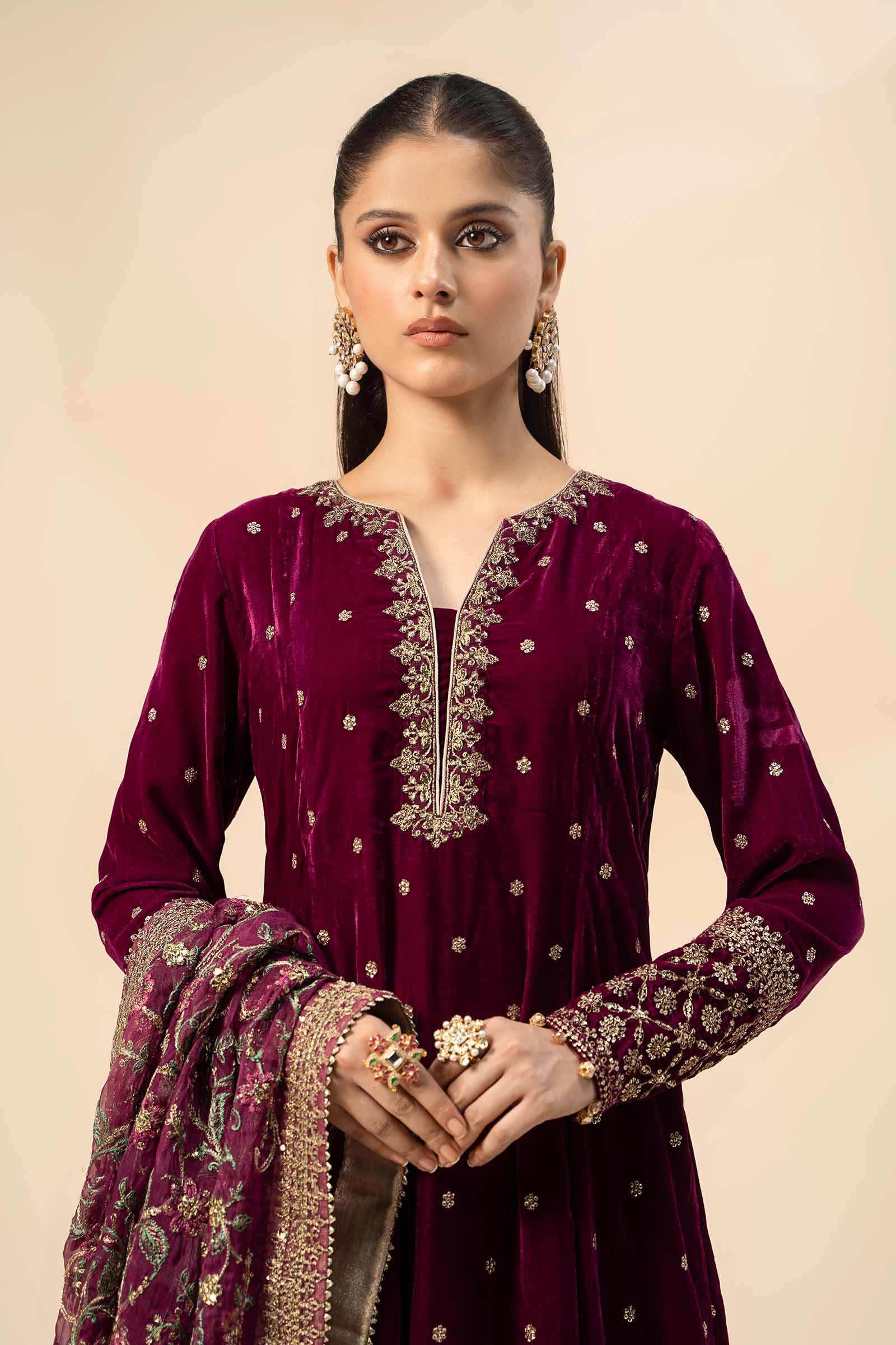 3 Piece Embroidered Velvet Suit - Image 6
