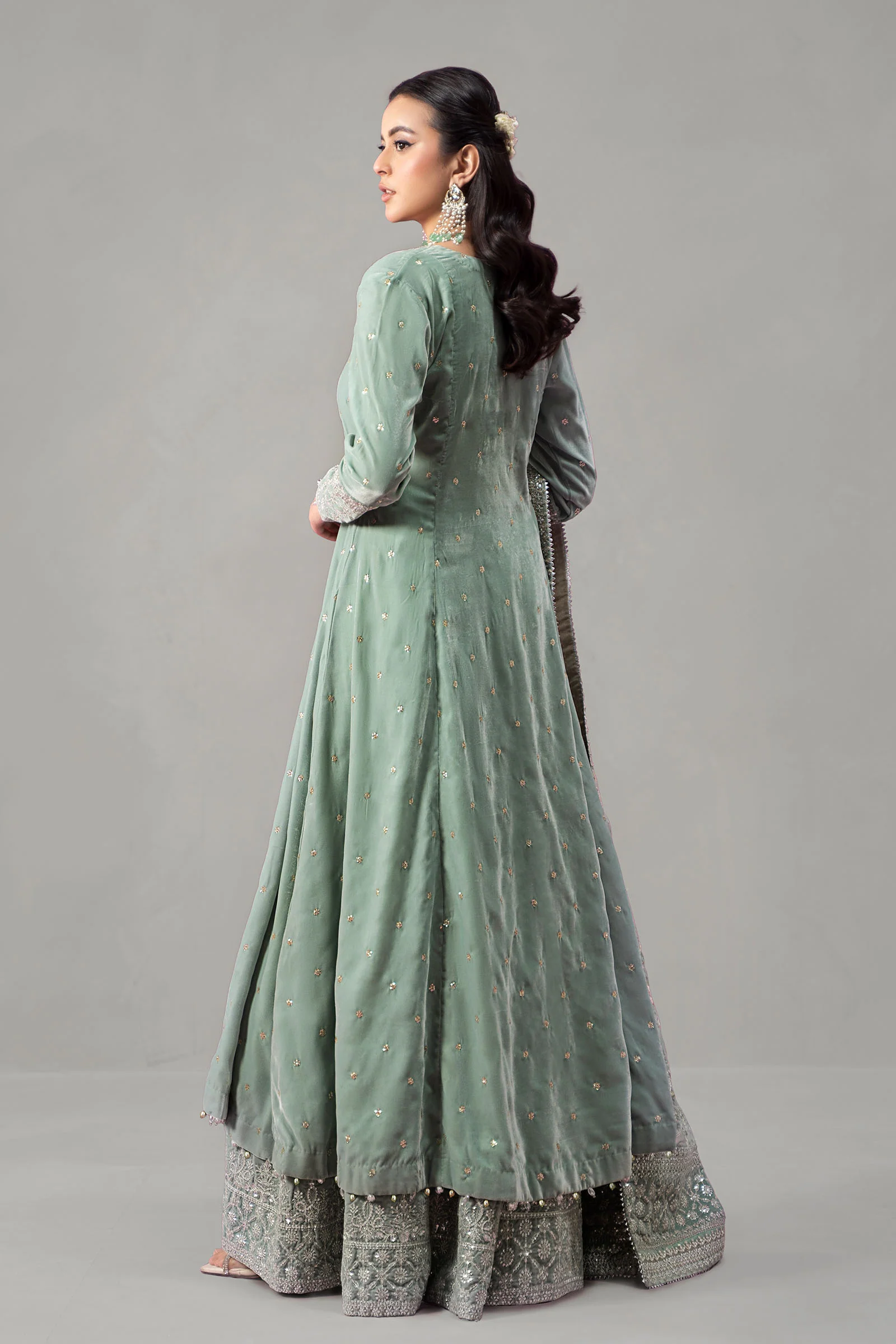 3 Piece Embroidered Velvet Suit - Image 7