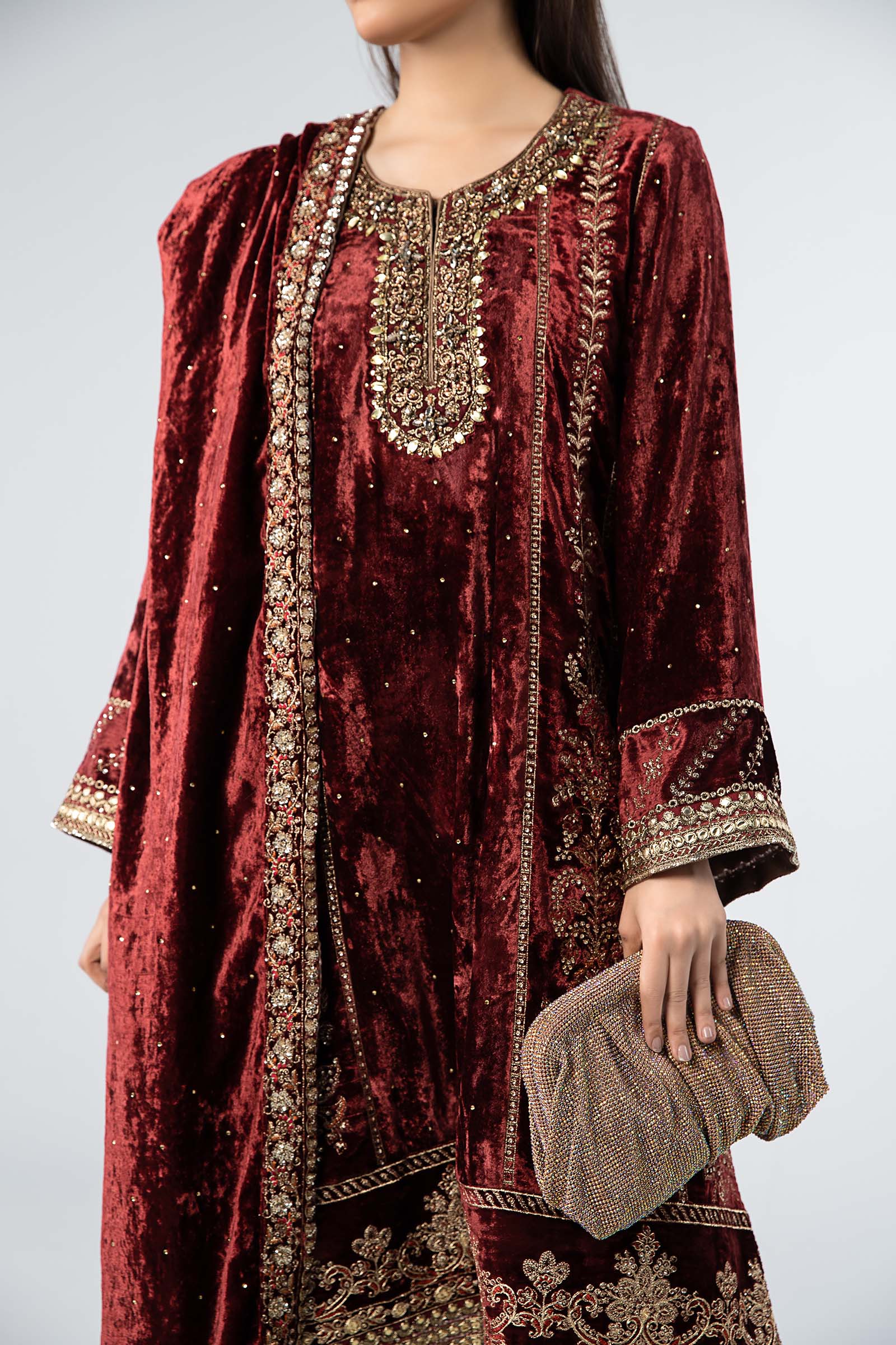 3 Piece Embroidered Velvet Suit - Image 3