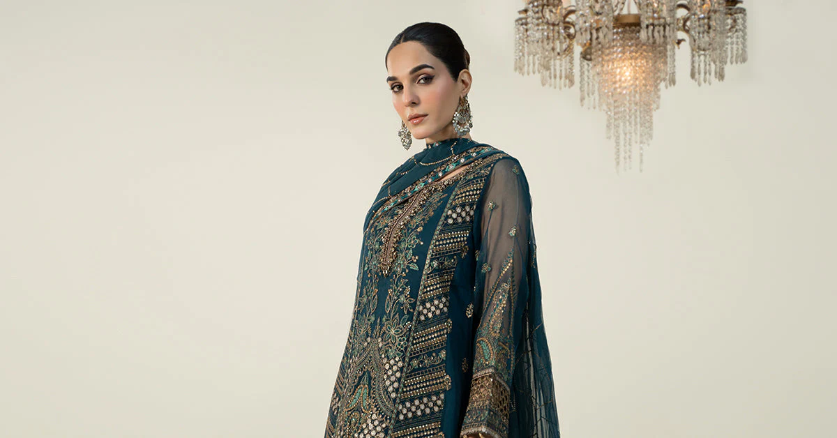 3 Piece Embroidered Organza Suit - Image 7