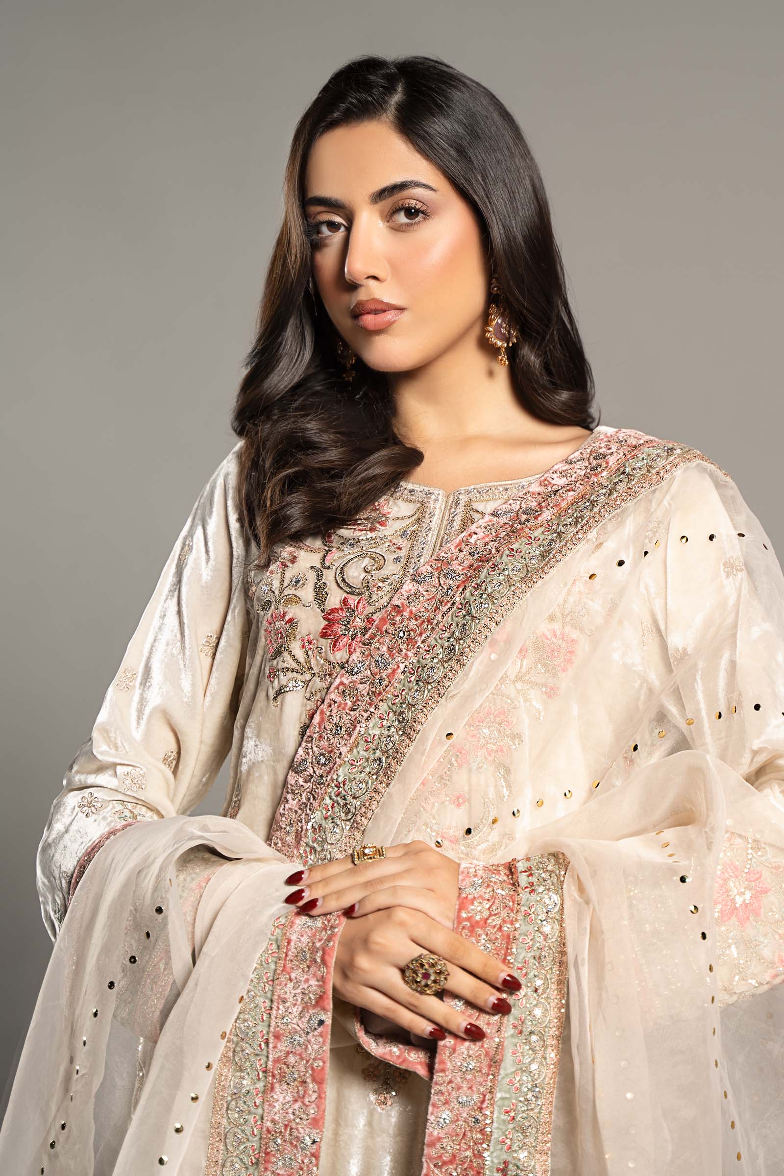 3 Piece Embroidered Velvet Suit - Image 3