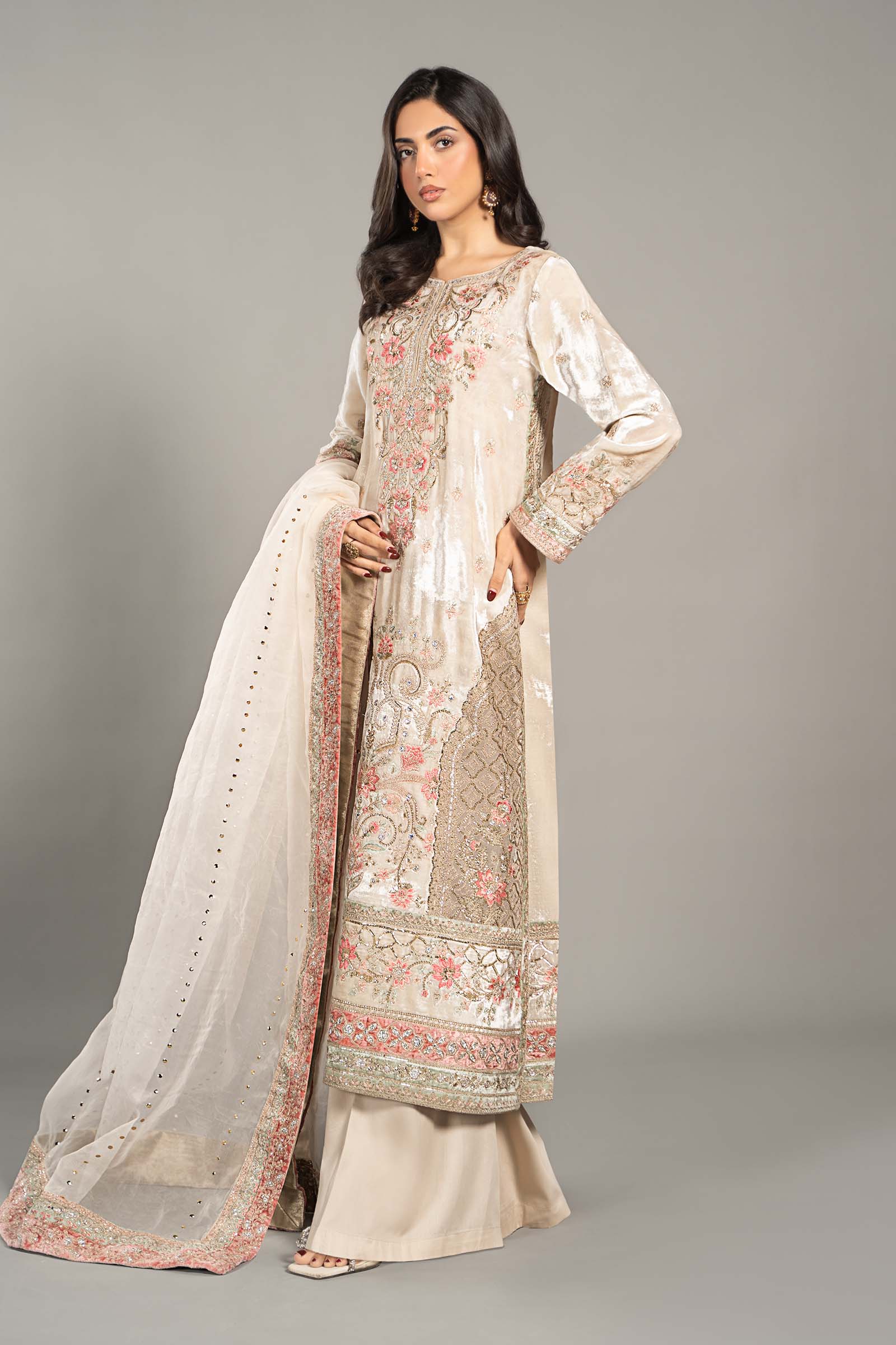 3 Piece Embroidered Velvet Suit - Image 6