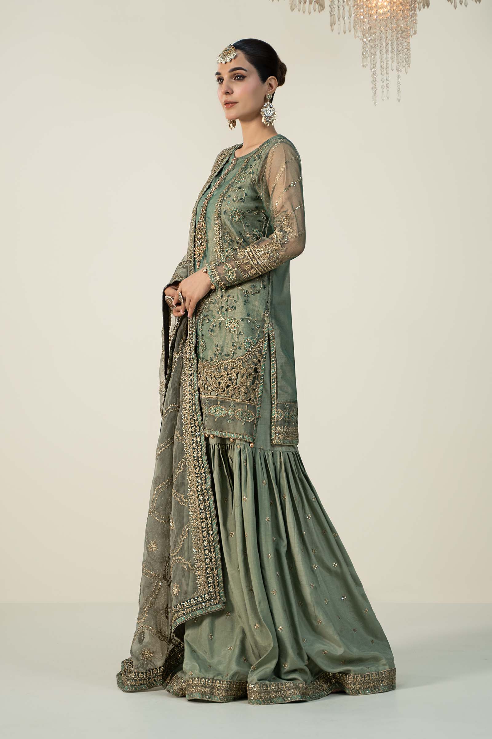 3 Piece Embroidered Zari Net Suit - Image 5