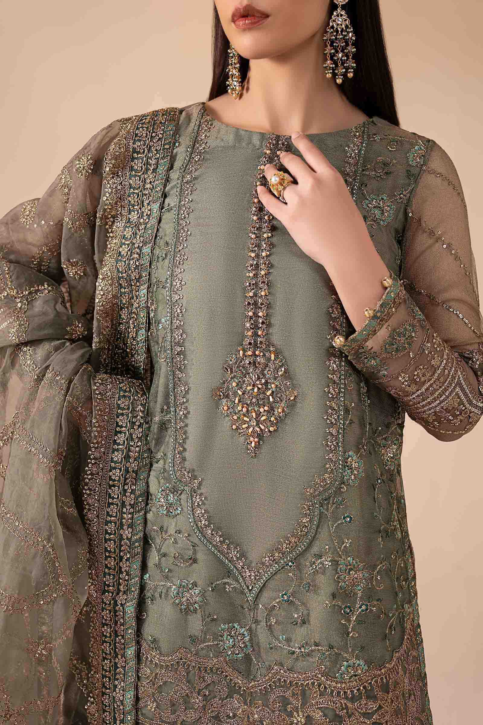 3 Piece Embroidered Zari Net Suit - Image 4