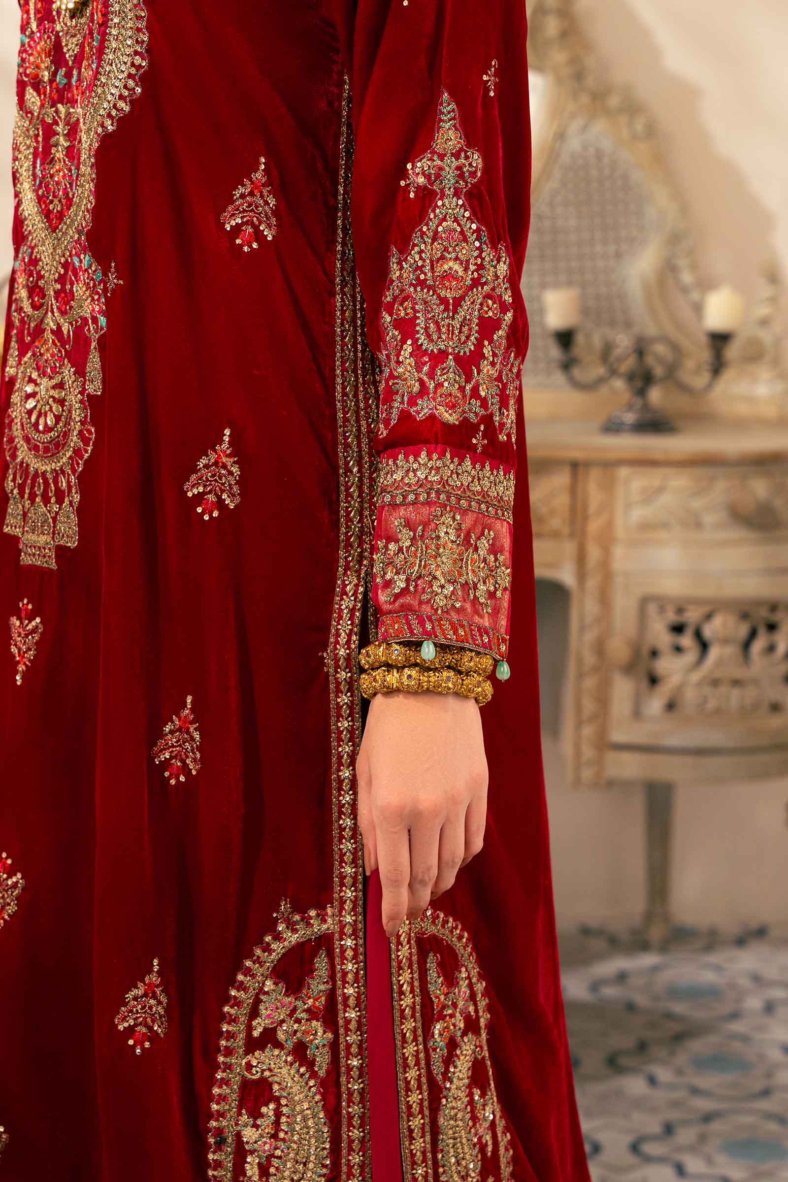 3 Piece Embroidered Velvet Suit - Image 5