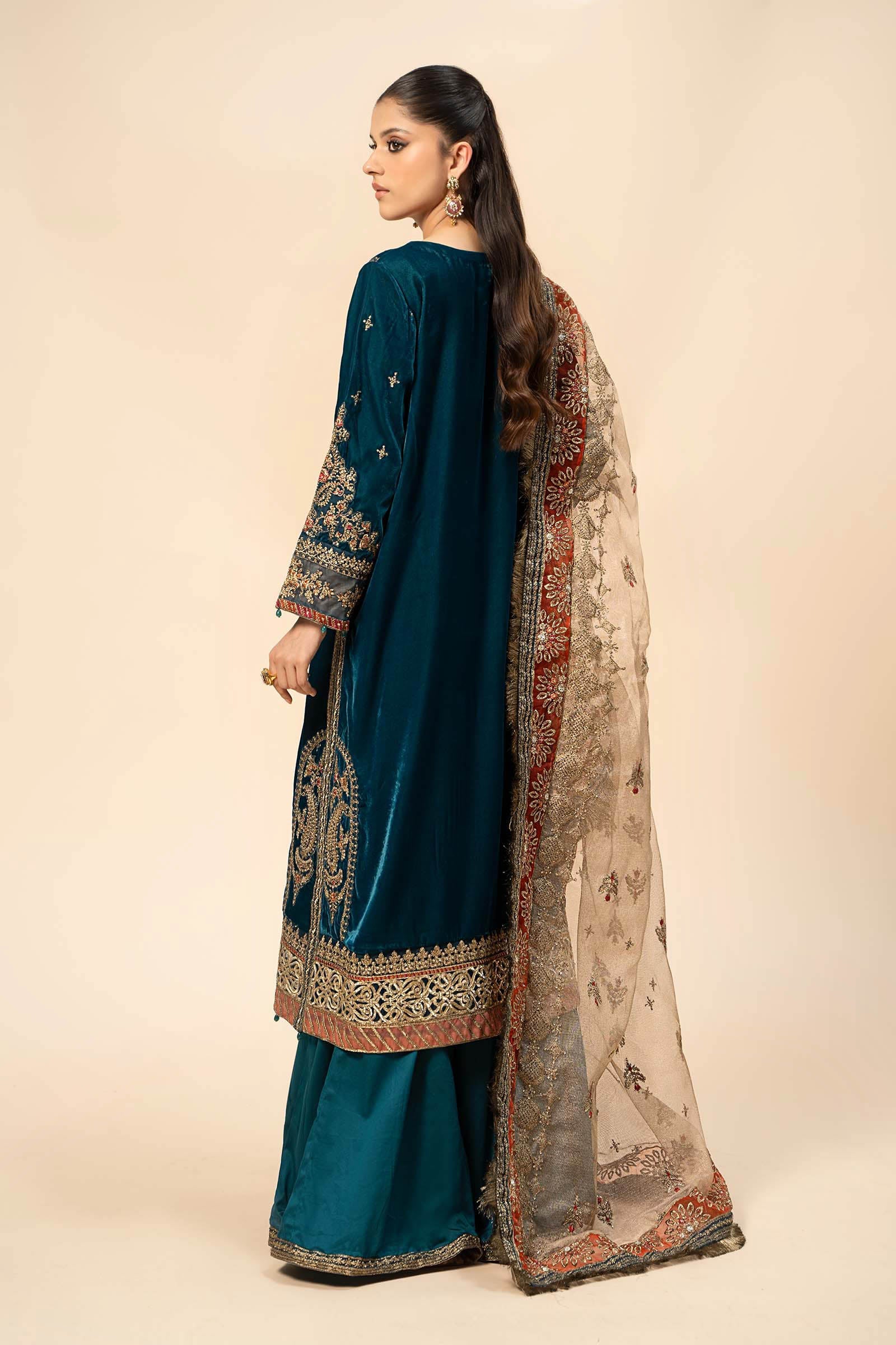 3 Piece Embroidered Velvet Suit - Image 6