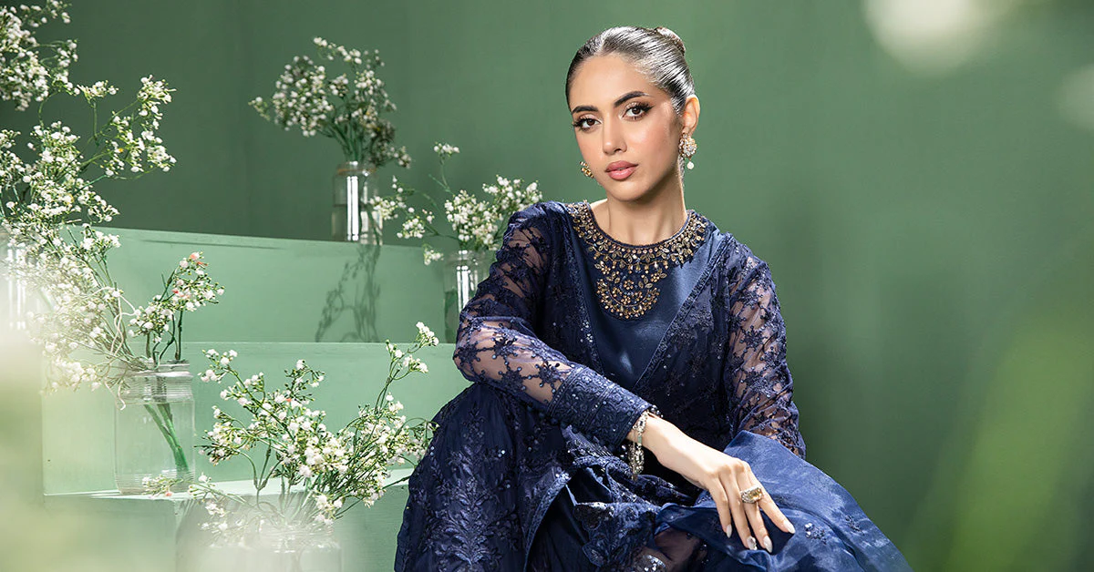 3 Piece Embroidered Net Suit - Image 6