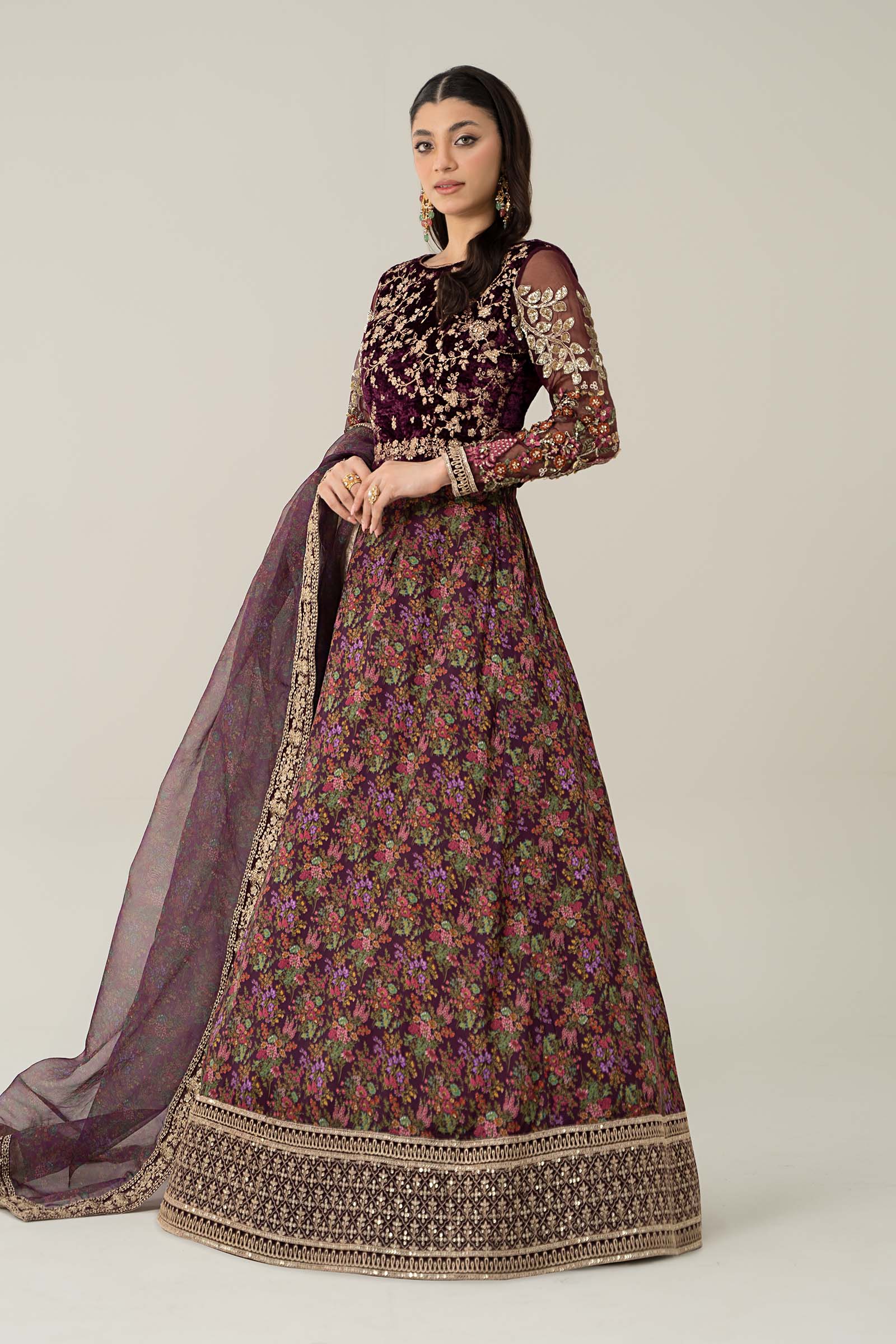 3 Piece Embroidered Velvet Suit - Image 3