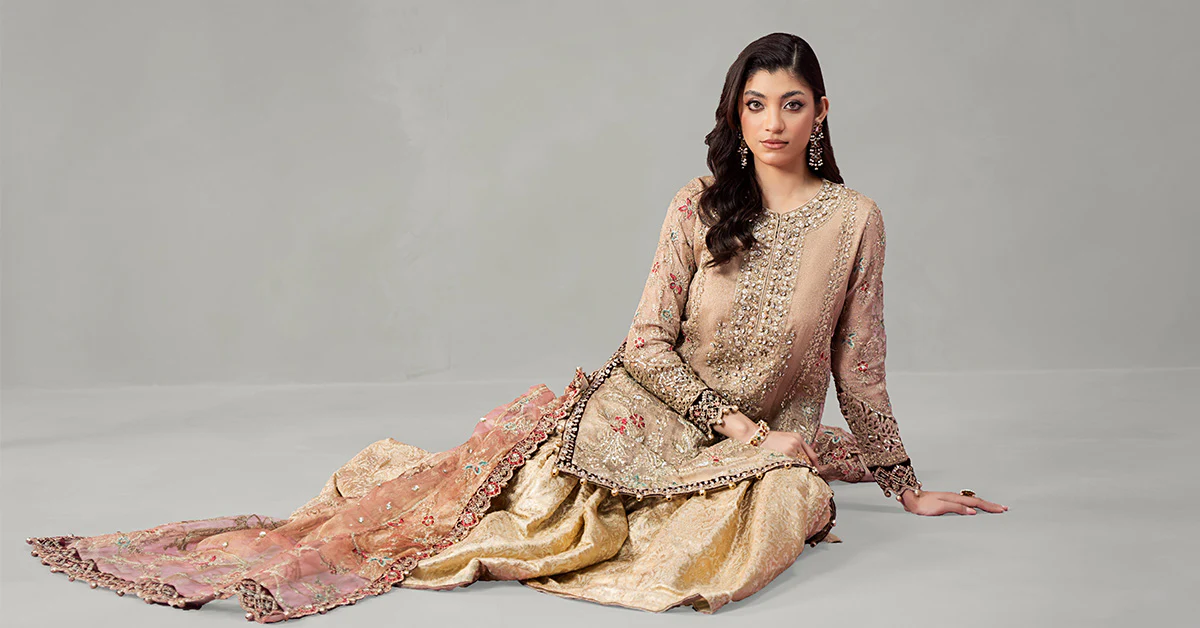 3 Piece Embroidered Zari Net Suit - Image 6