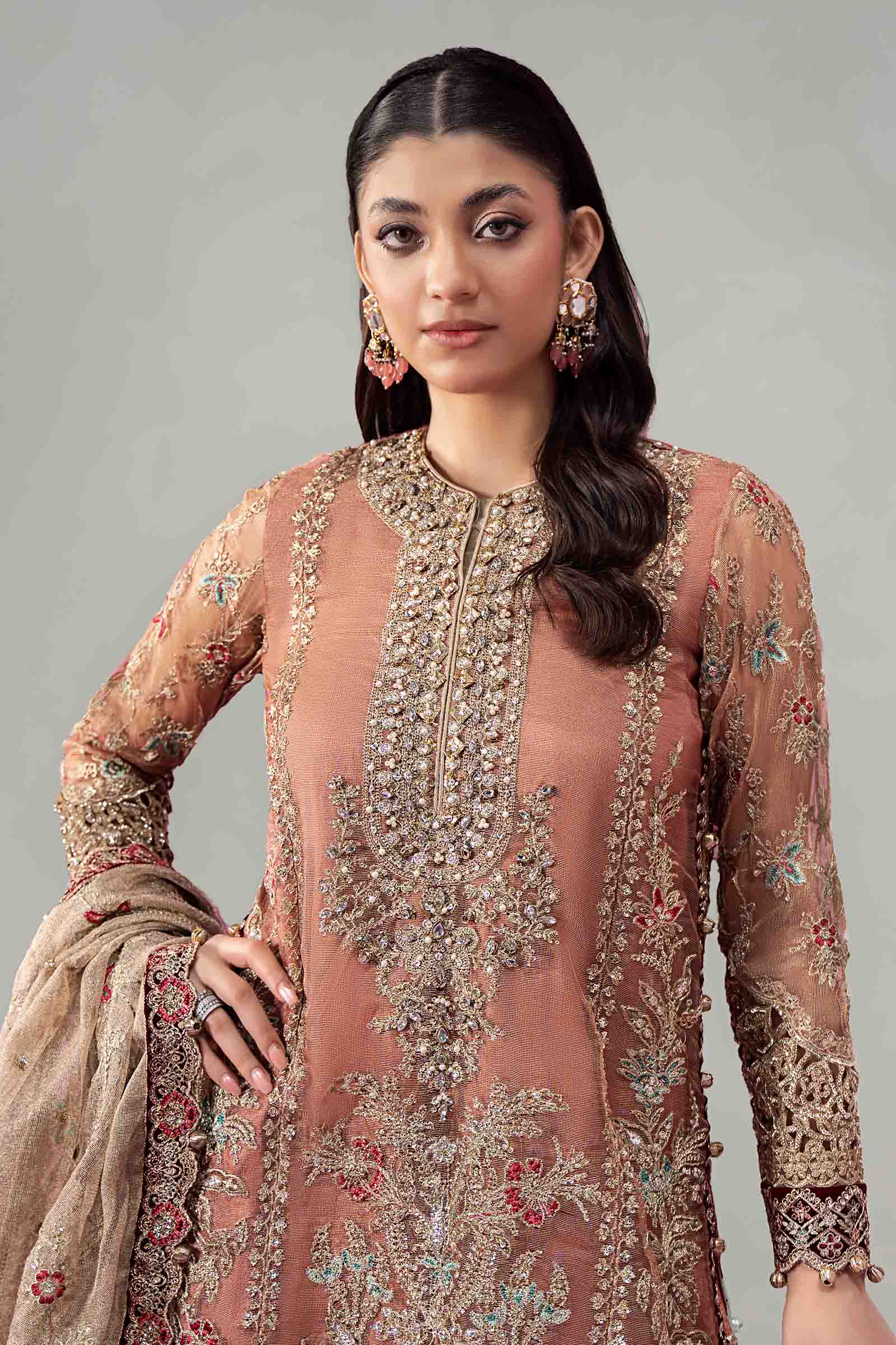 3 Piece Embroidered Zari Net Suit - Image 2