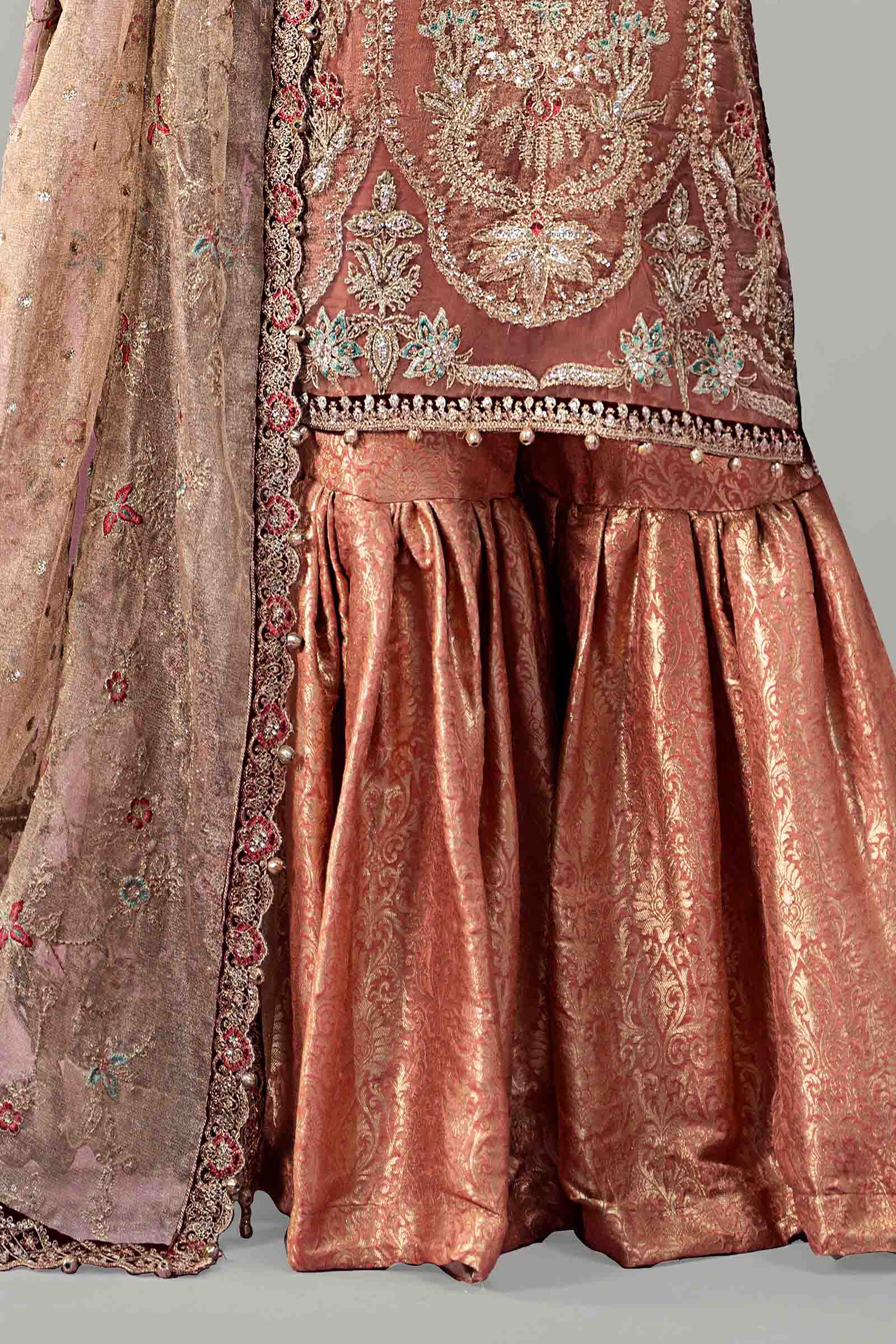 3 Piece Embroidered Zari Net Suit - Image 3
