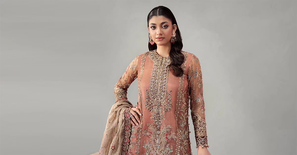 3 Piece Embroidered Zari Net Suit - Image 6