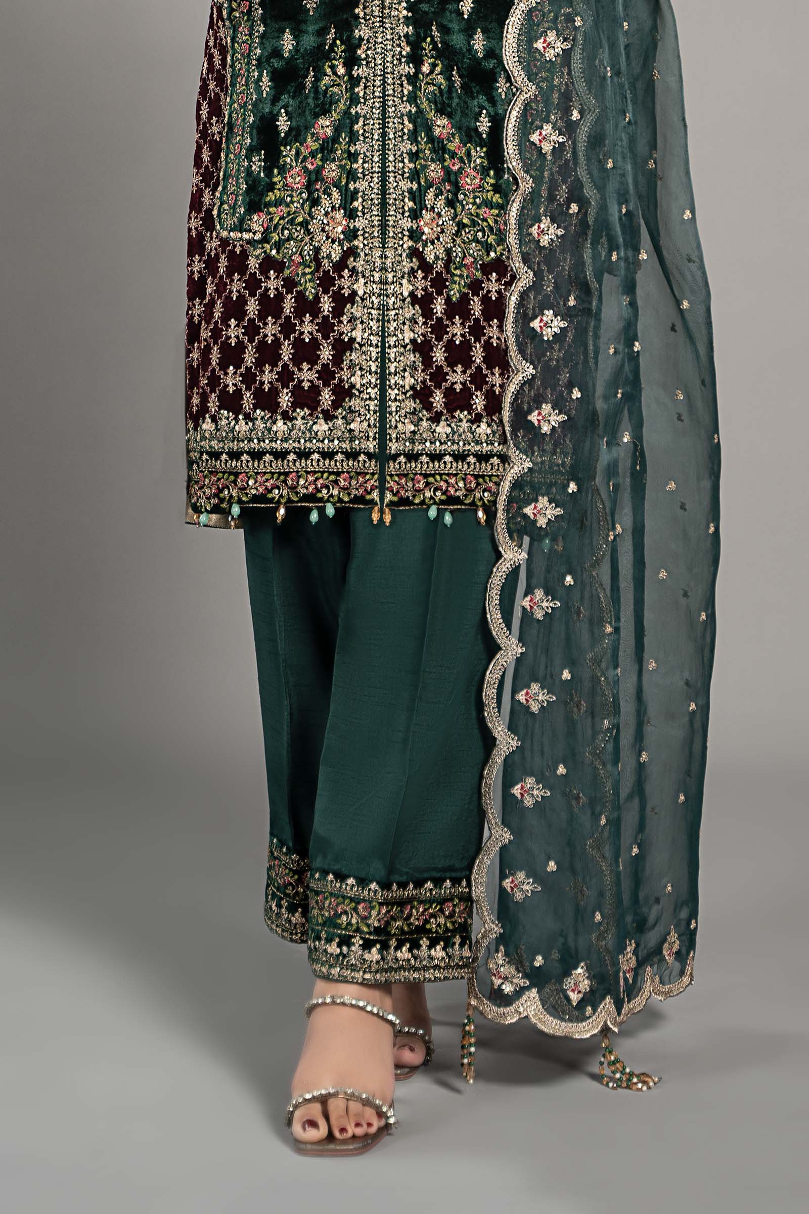 3 Piece Embroidered Velvet Suit - Image 6