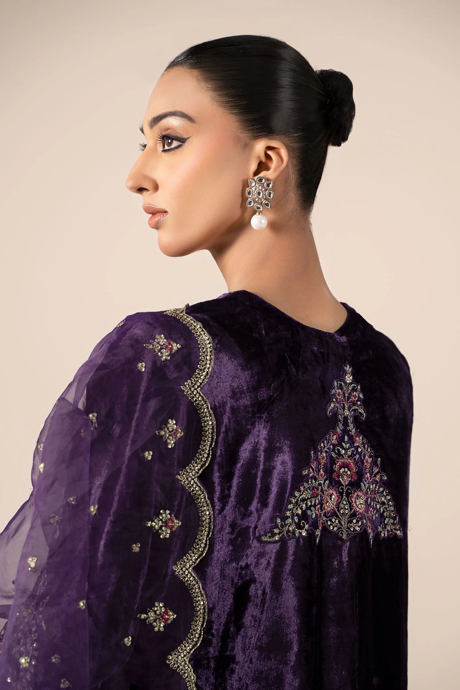 3 Piece Embroidered Velvet Suit - Image 3