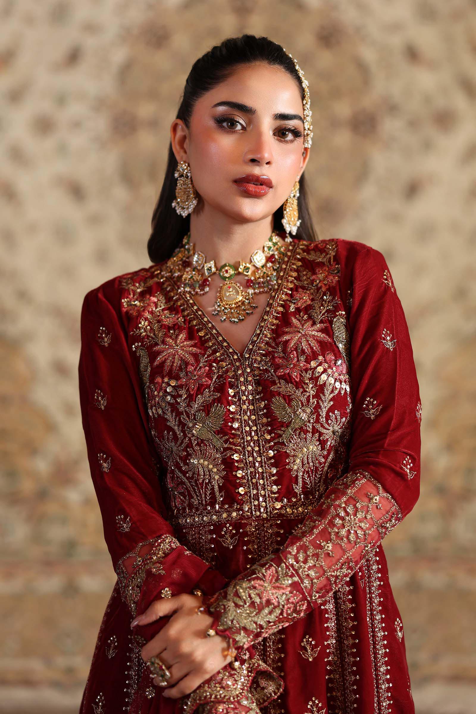 3 Piece Embroidered Velvet Suit - Image 2