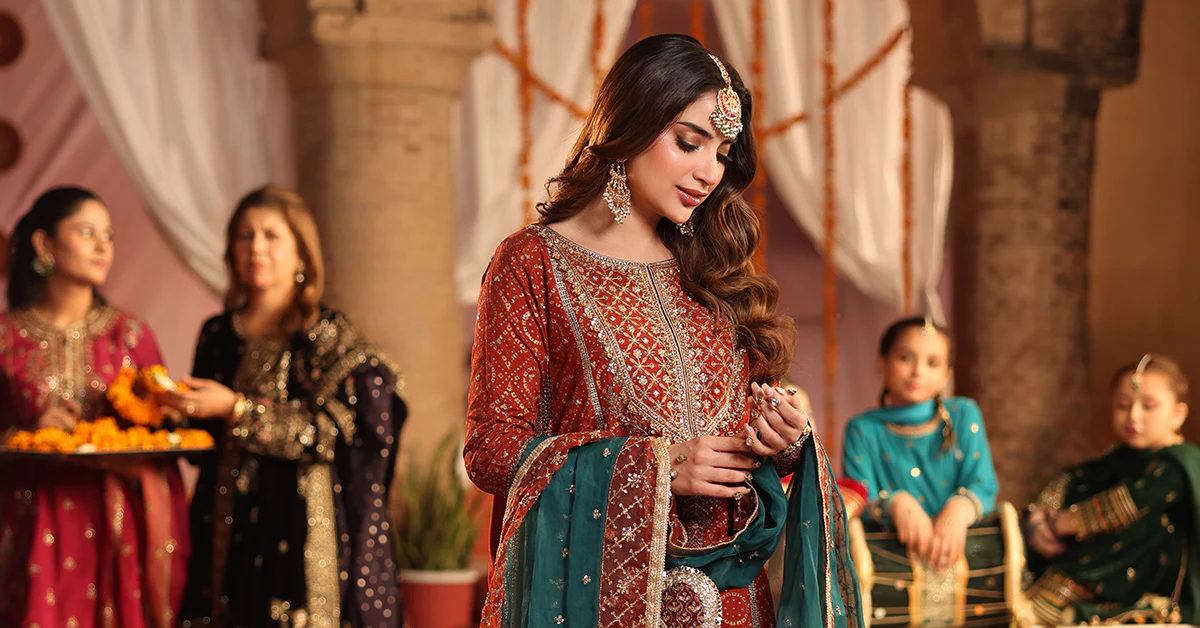 3 Piece Embroidered Raw Silk Suit - Image 8