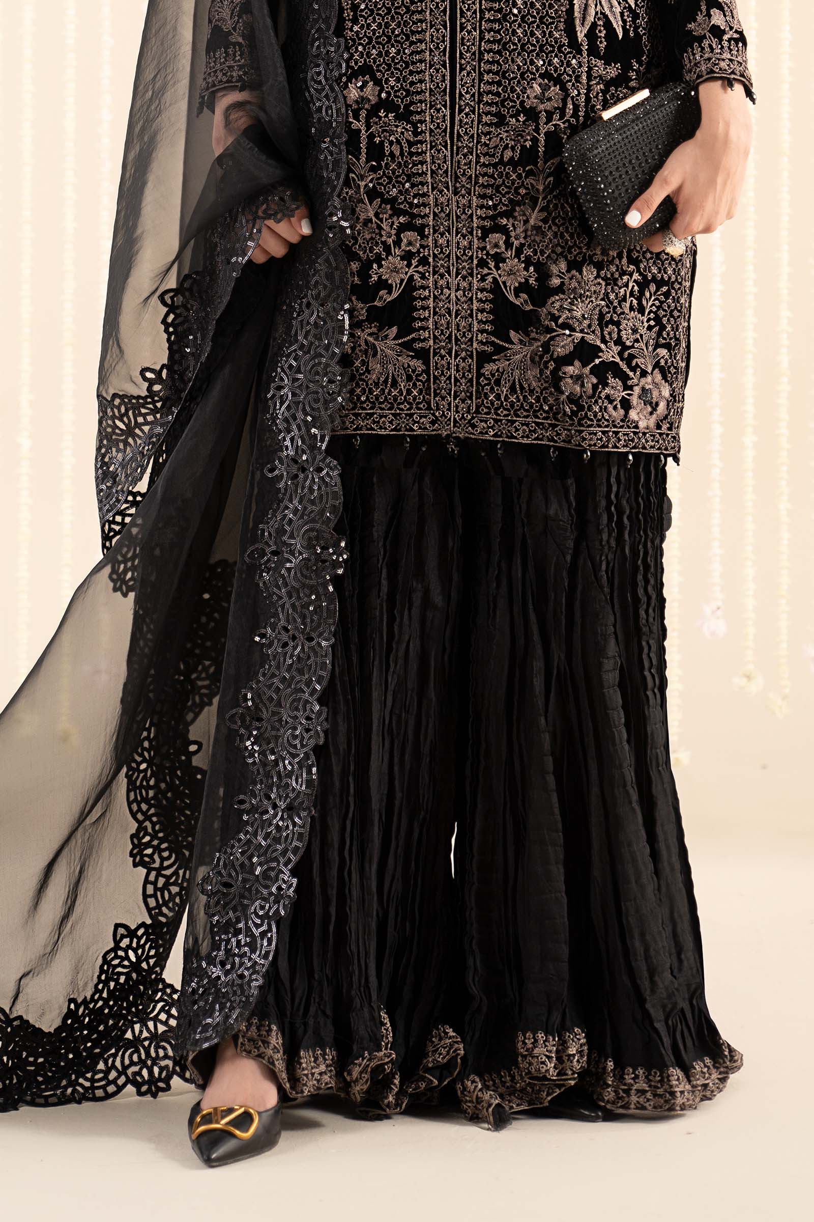 3 Piece Embroidered Velvet Suit - Image 5