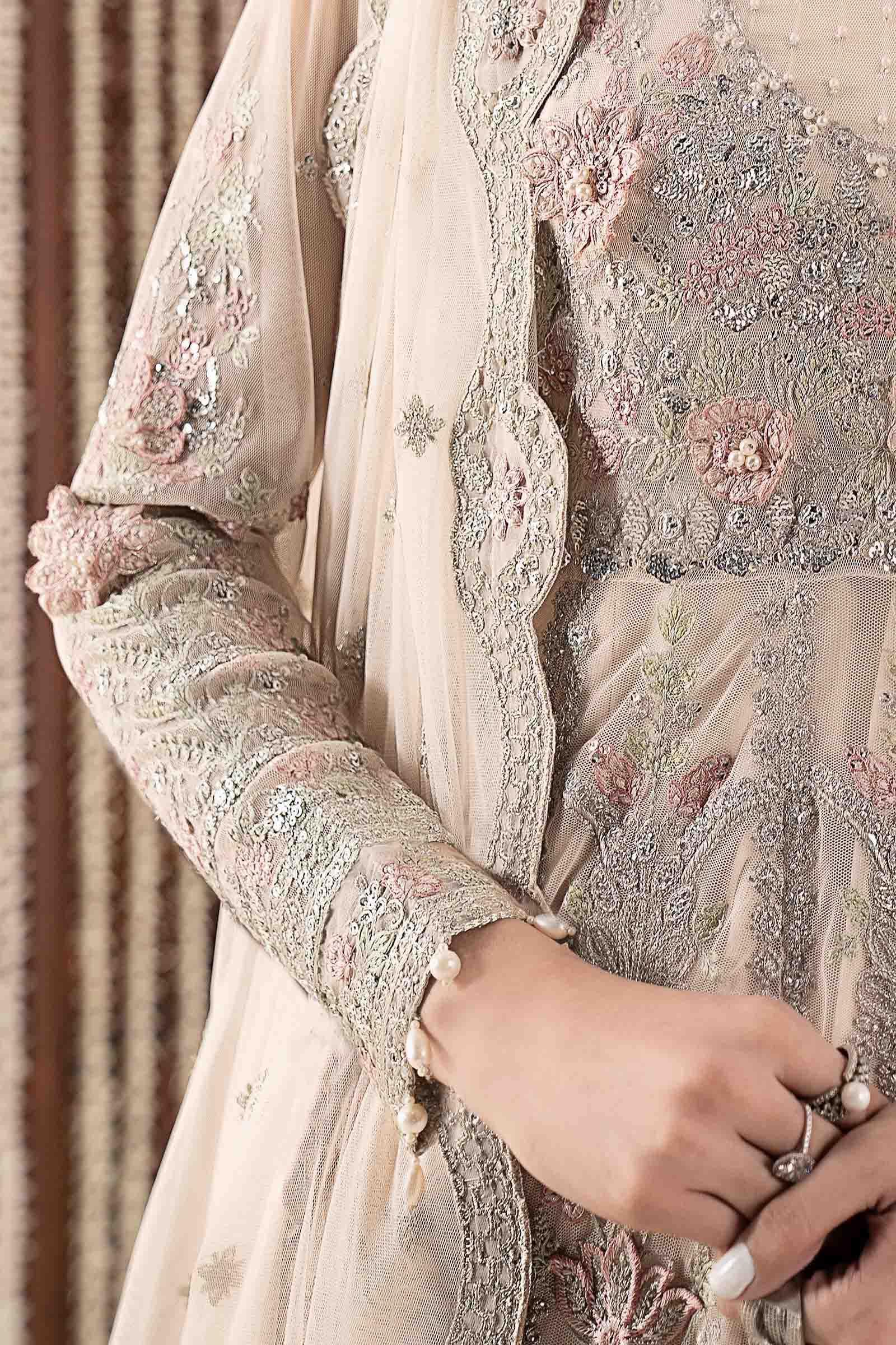 3 Piece Embroidered Net Suit - Image 7