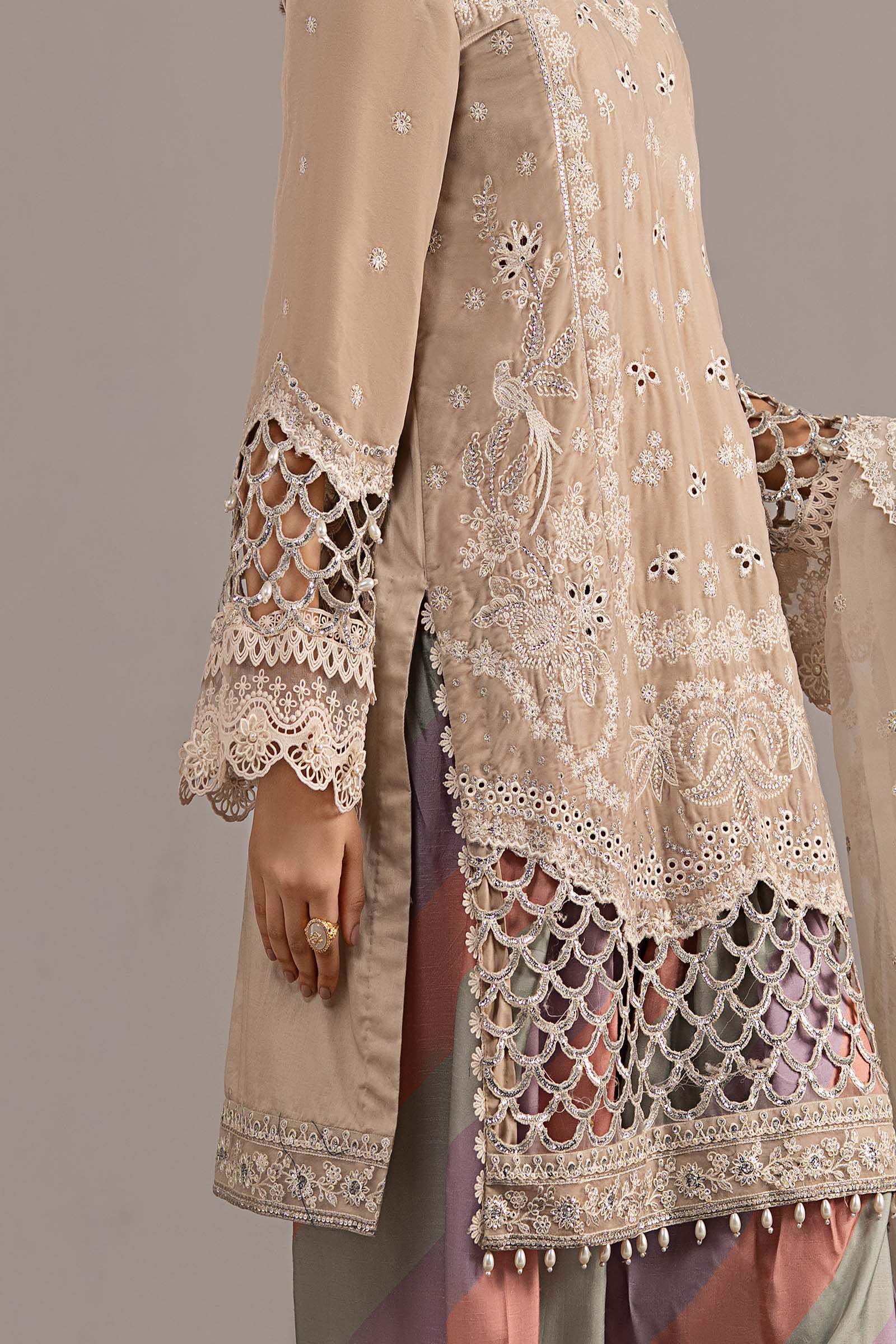 3 Piece Embroidered Velvet Suit - Image 4
