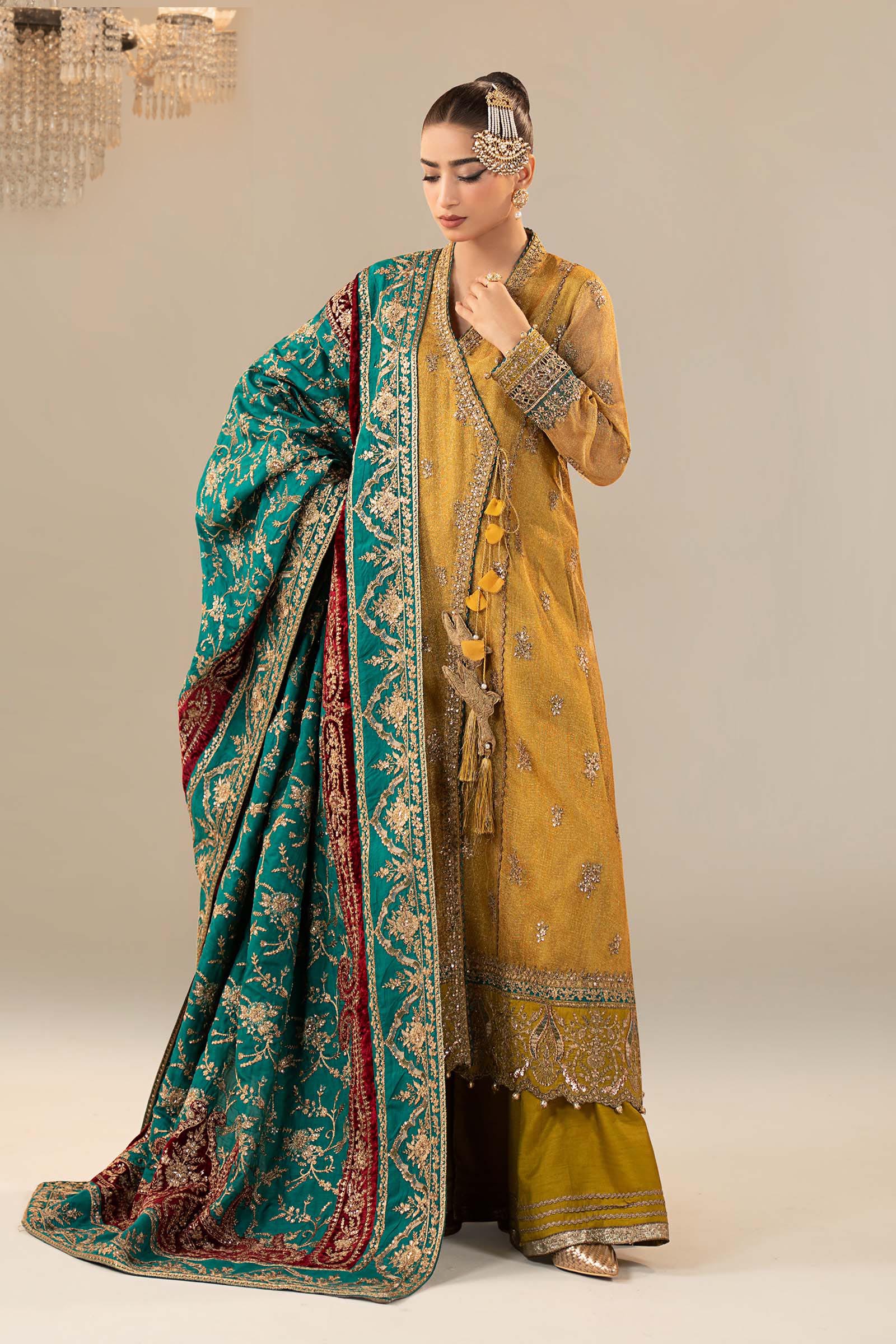 3 Piece Embroidered Zari Net Suit - Image 4