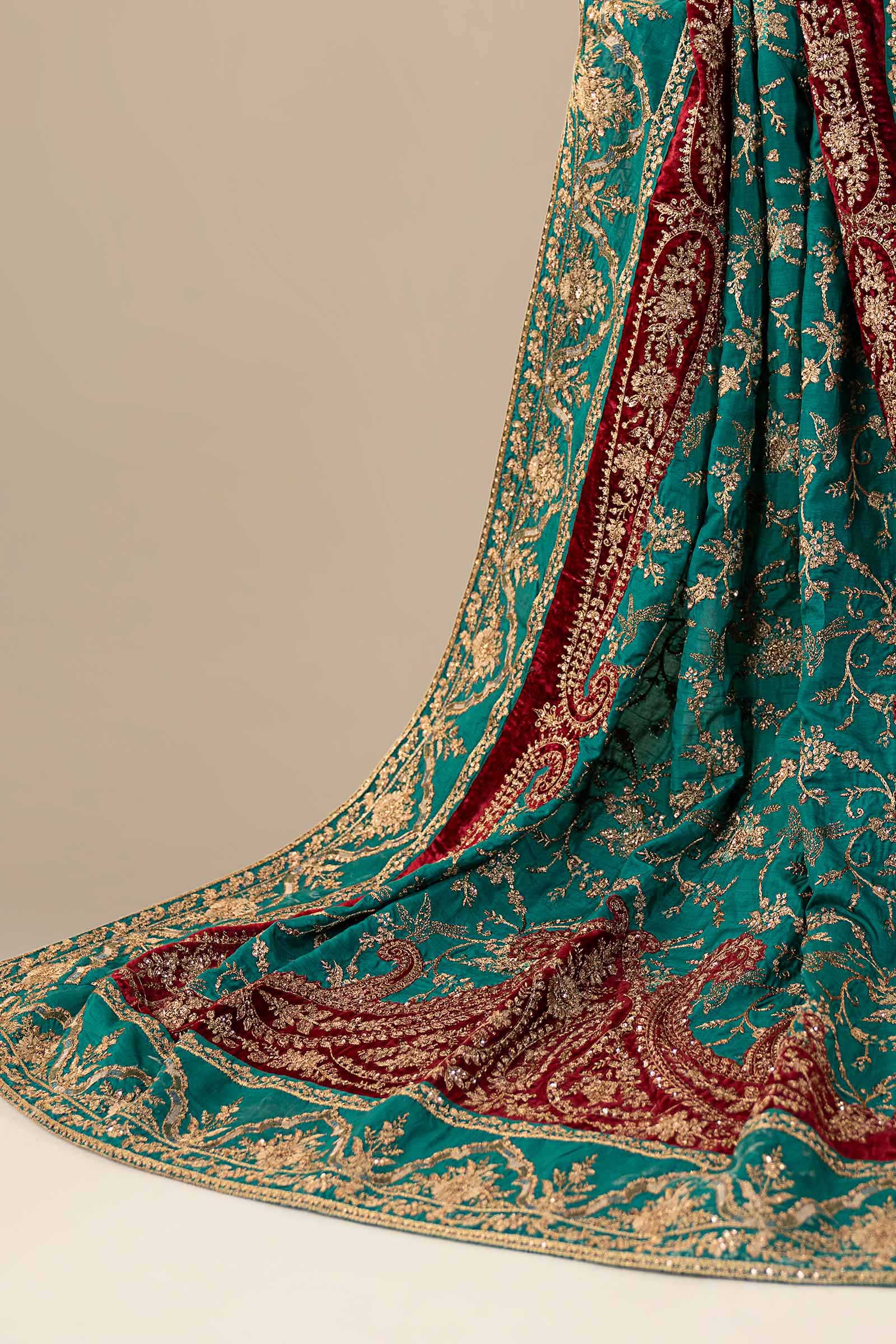 3 Piece Embroidered Zari Net Suit - Image 7
