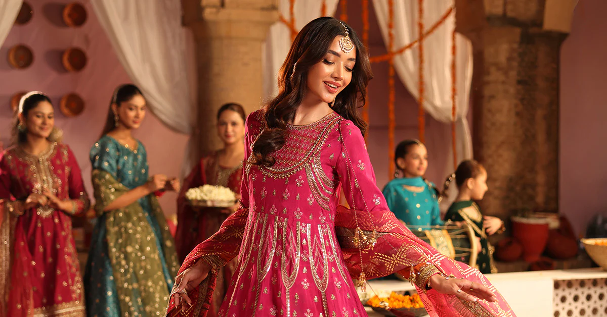 3 Piece Embroidered Raw Silk Suit - Image 8