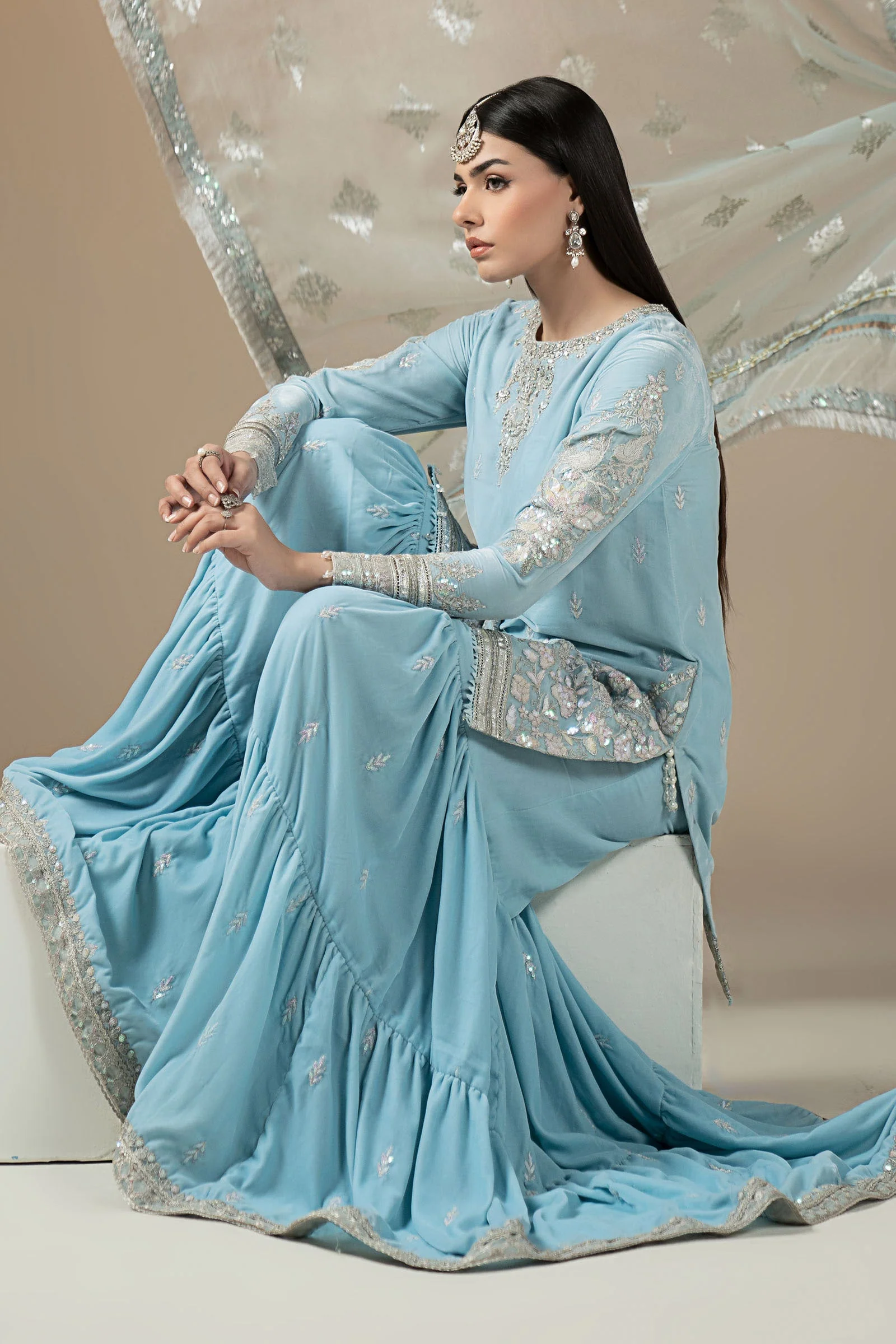 3 Piece Embroidered Velvet Suit - Image 3